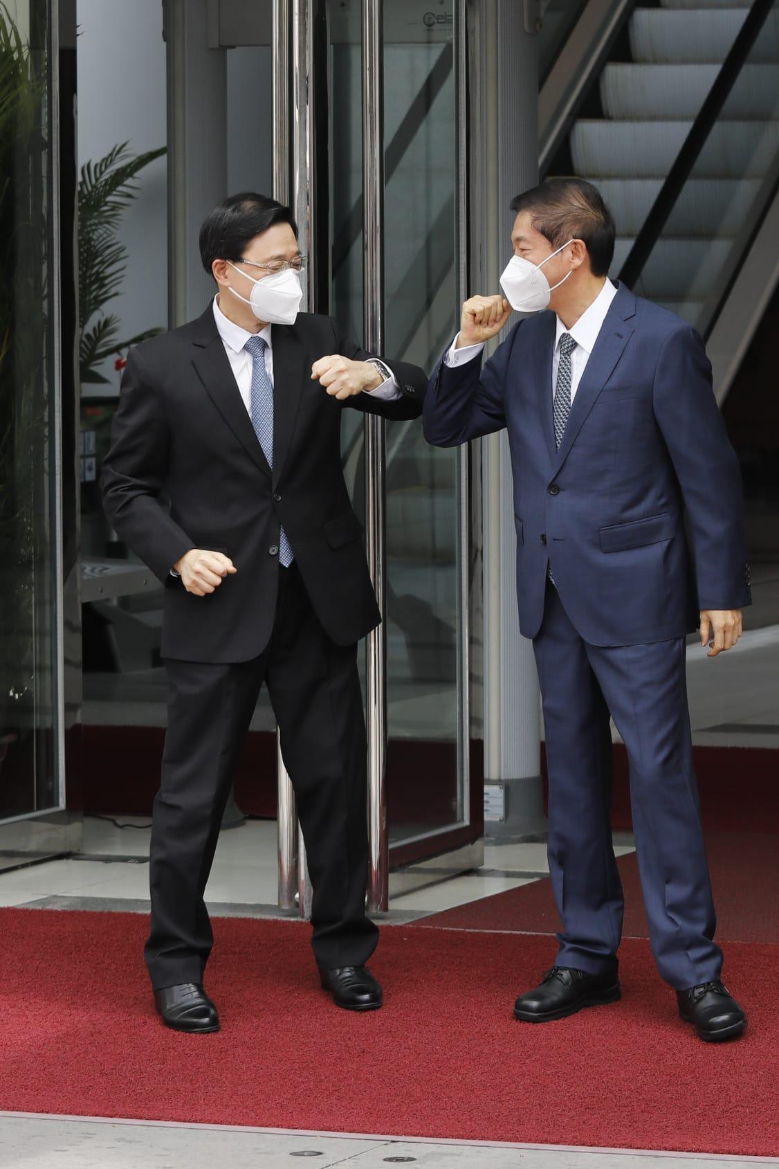 李家超下午拜訪中聯辦等中央駐港機構