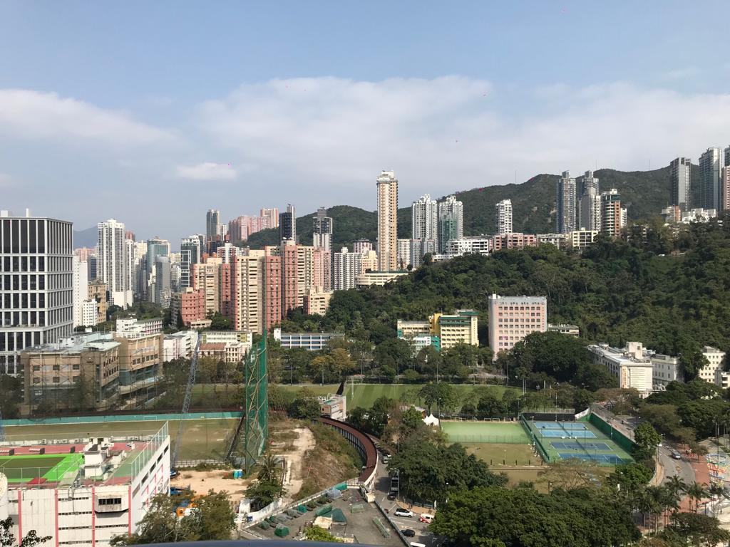 單位座向東面,景致十分開揚吸引。