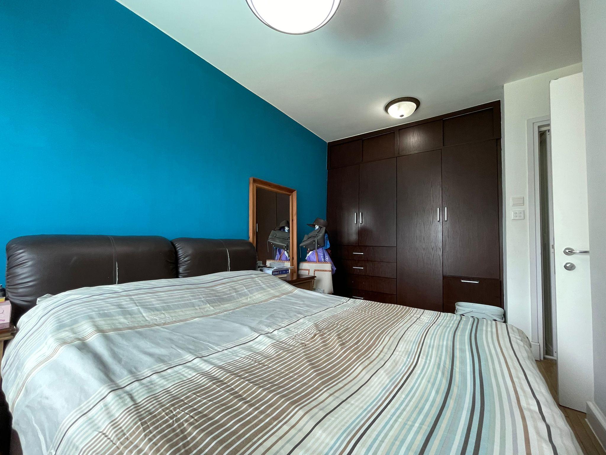 單位間隔四正實用,附帶裝修及大量入牆傢具,而且保養得宜,亦是賣點之一。