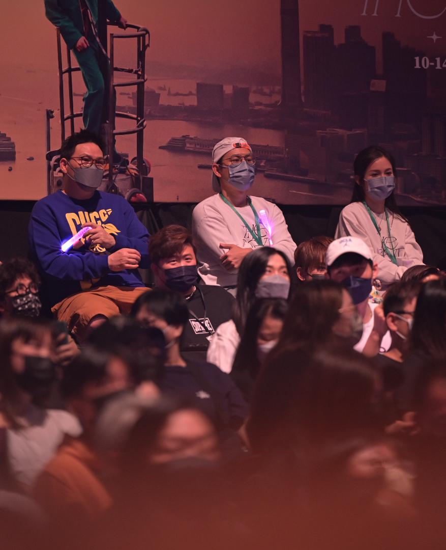 姜濤與肥仔@ERROR開騷後進場。