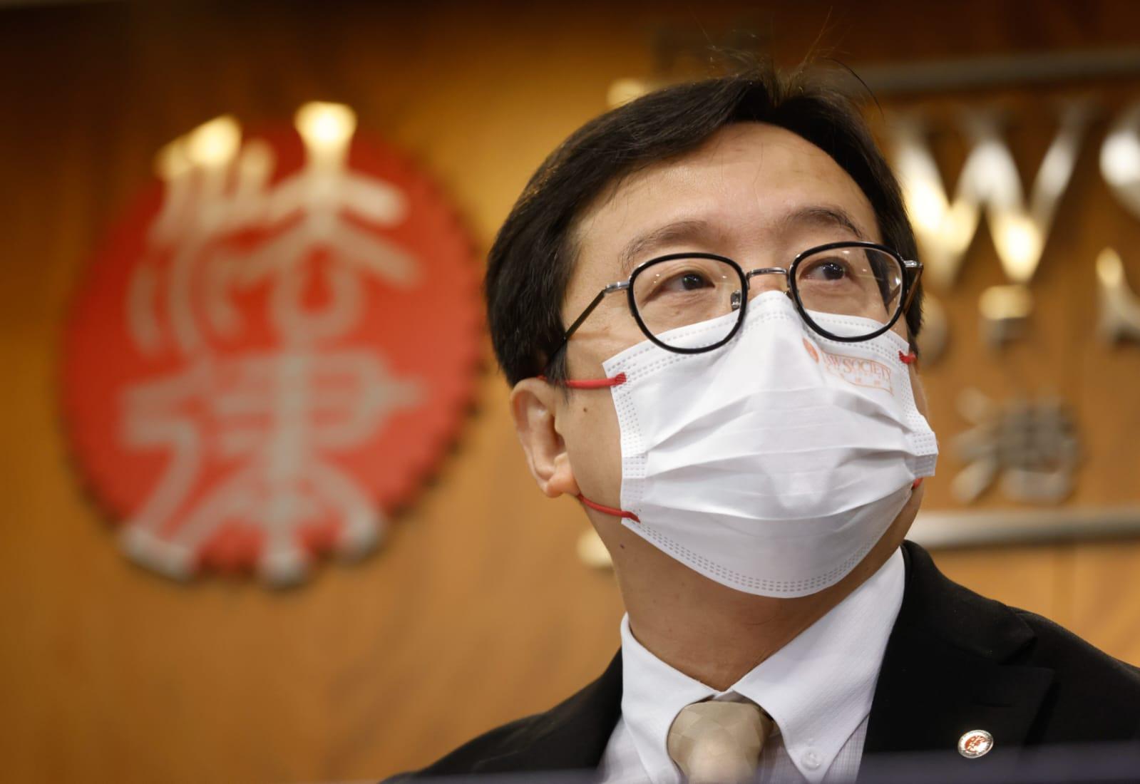 國安處拘612基金信託人 律師會收警方投訴稱調查過程保密