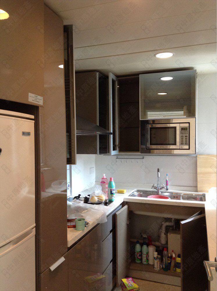 二手樓成交|日出康城三房放盤10個月劈價16%沽 單位內籠有得睇!