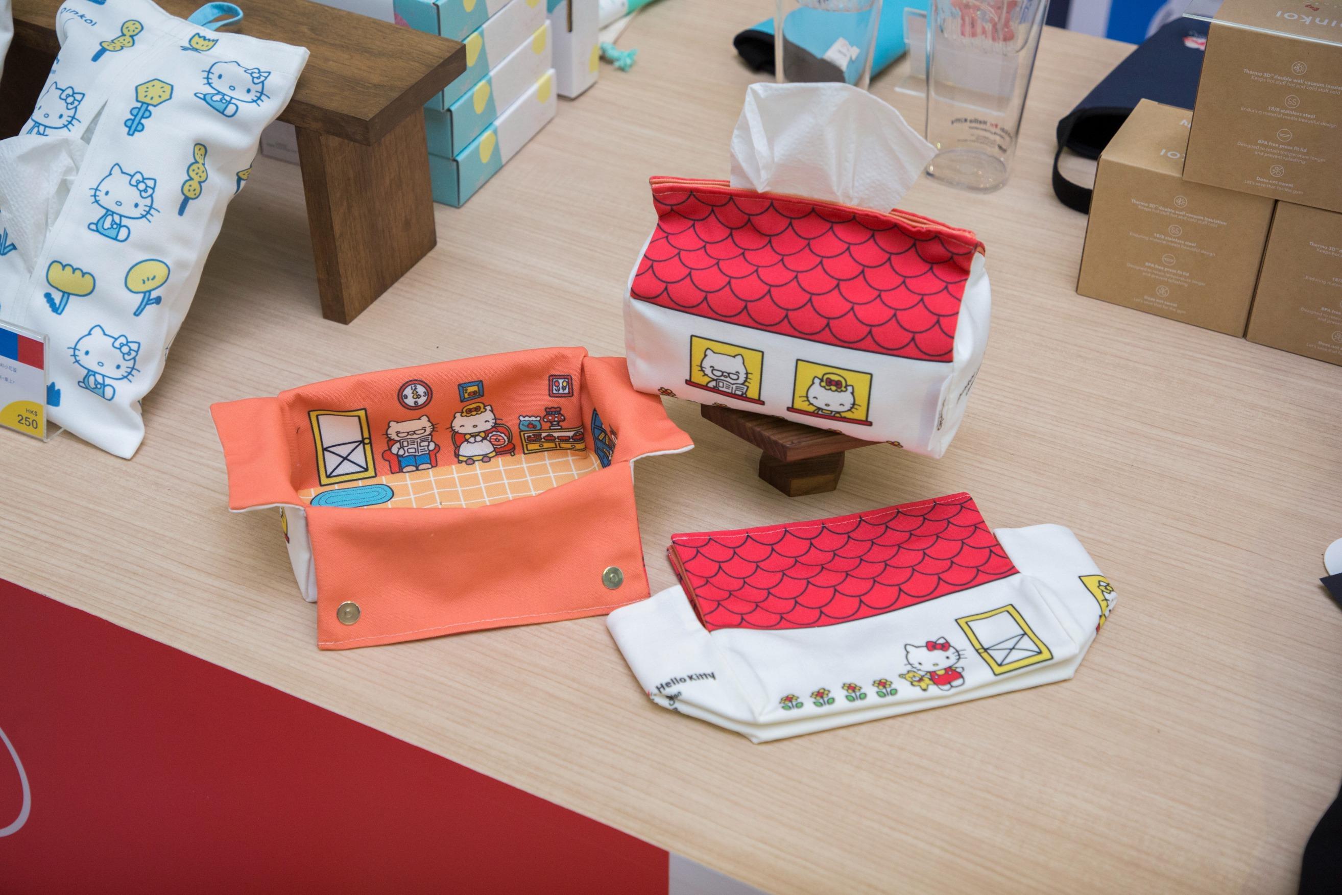 Yohand 右手超人 Pinkoi x Hello Kitty 聯名限定 房子衛生紙套 $280