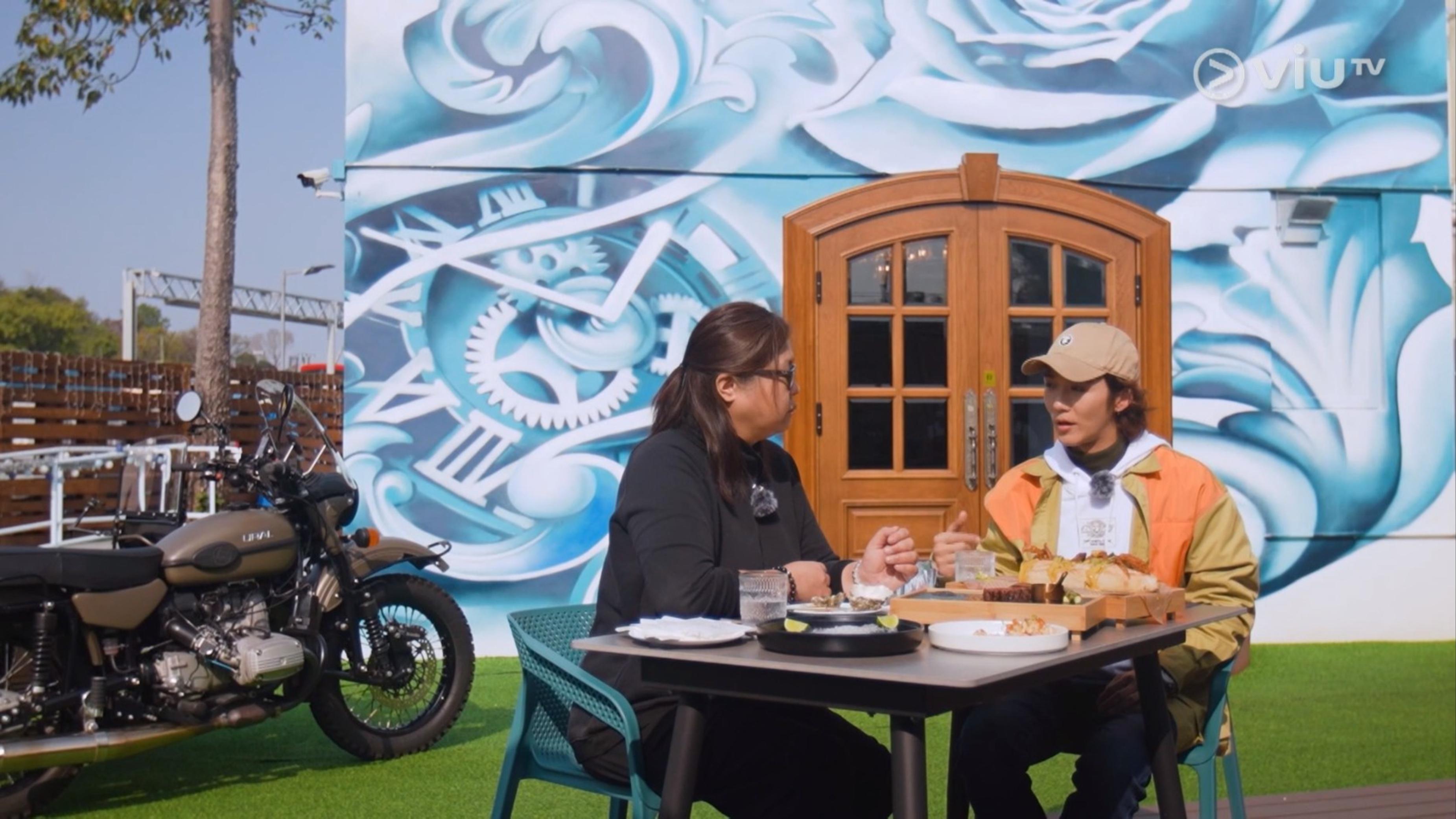 二人表示多年來從未試過單獨食飯。