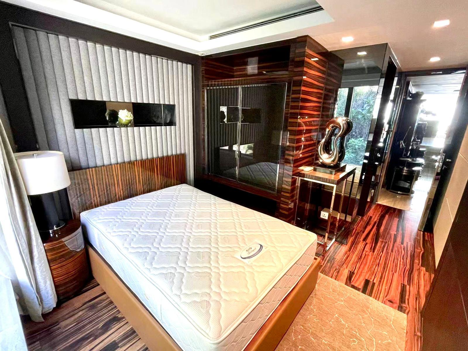 睡房裝潢和面積媲美六星級酒店。