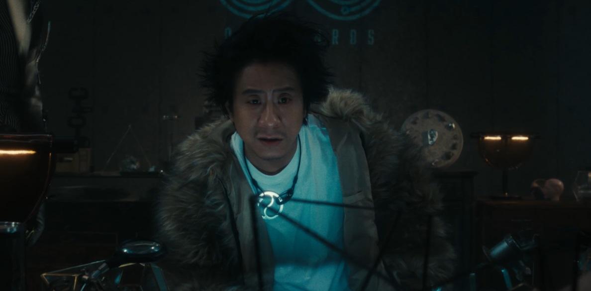 今次MV請來朱柏康參與演出。