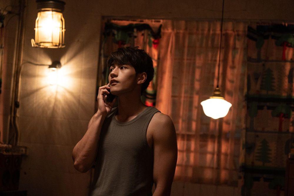 《i.SWIM》起用多位人氣偶像演出,自然受到注目。