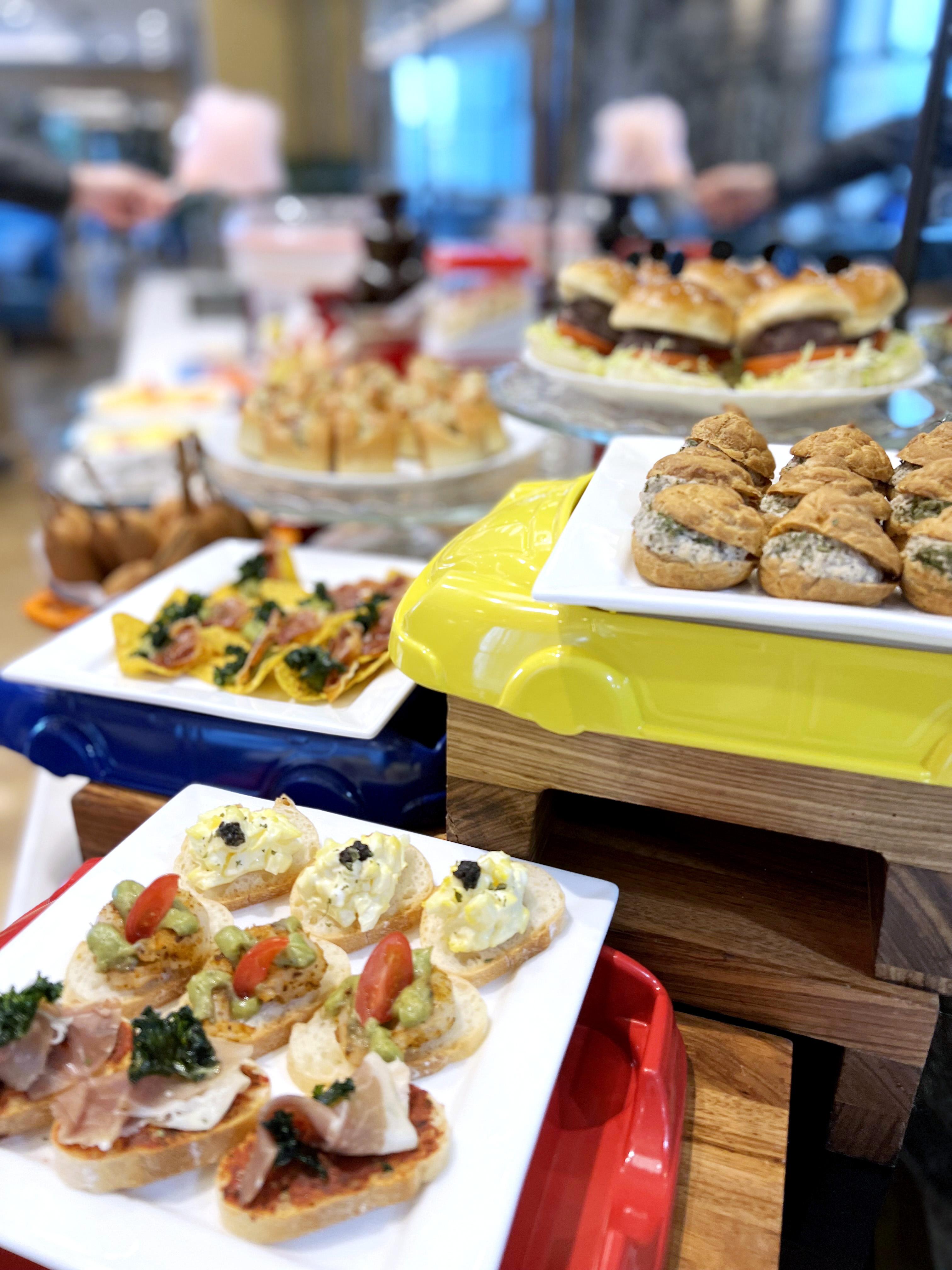 有多款鹹甜點供選擇。