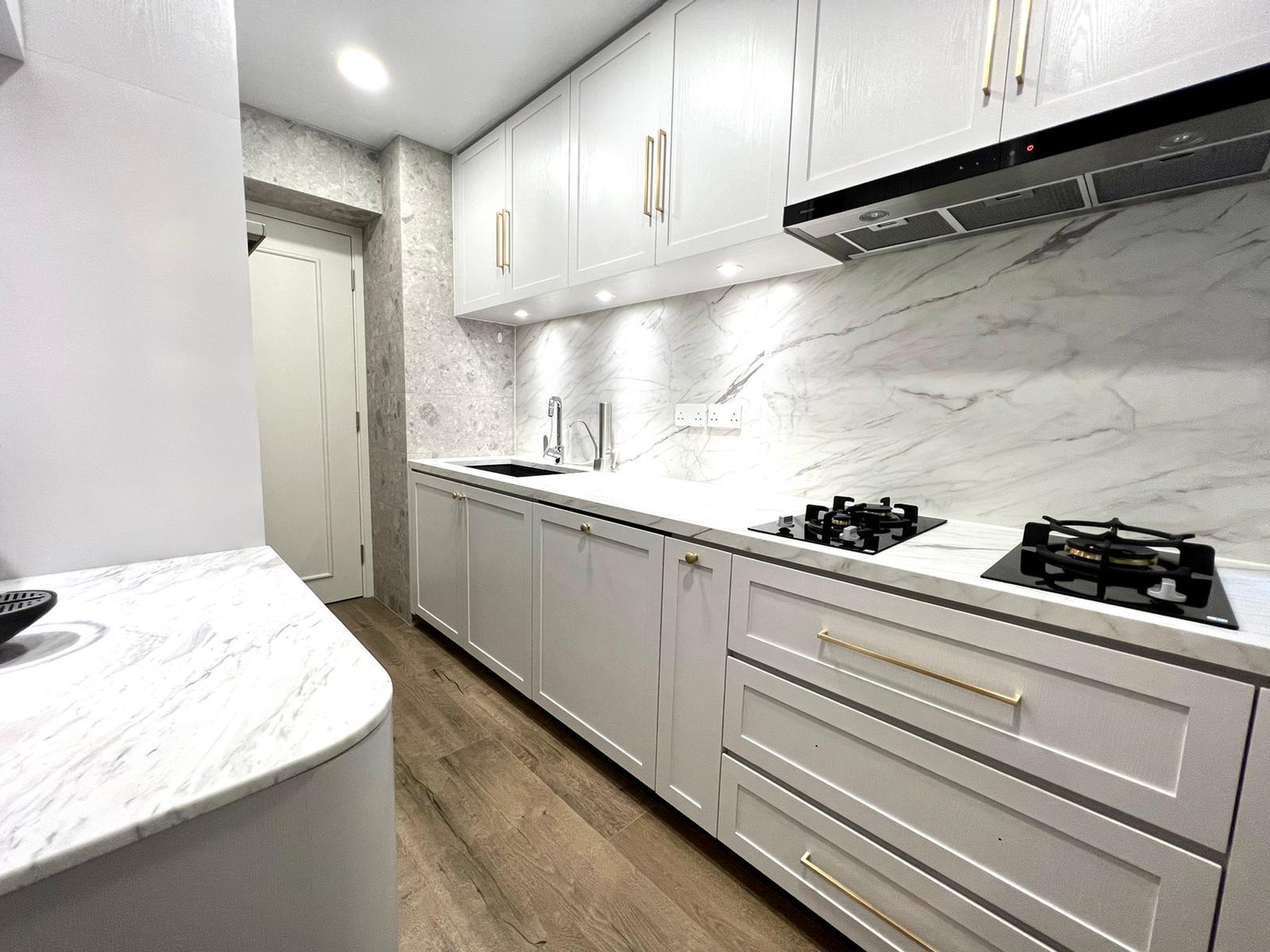 雲石設計的廚房,明亮舒服。