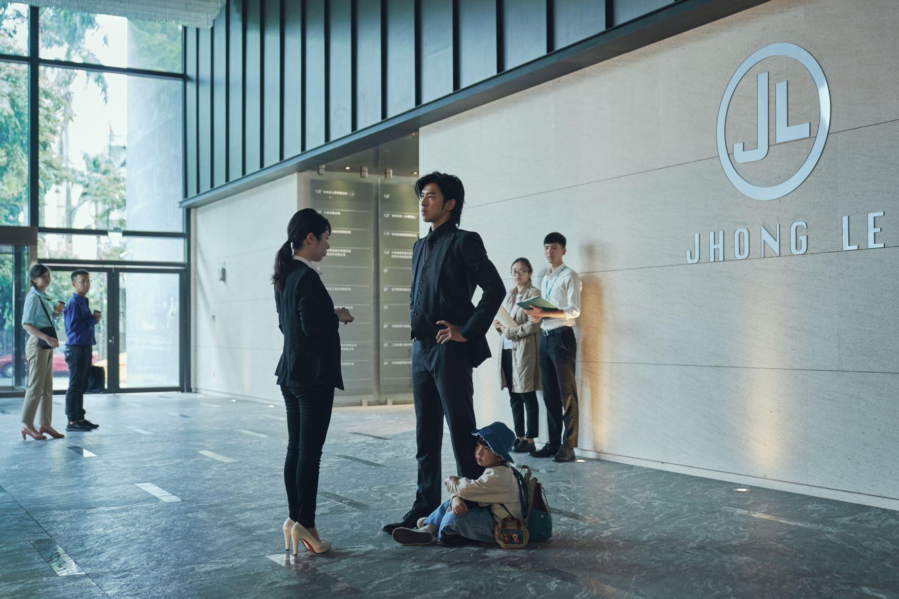 陳柏霖在《正義的算法》演串咀又自私的星級律師。