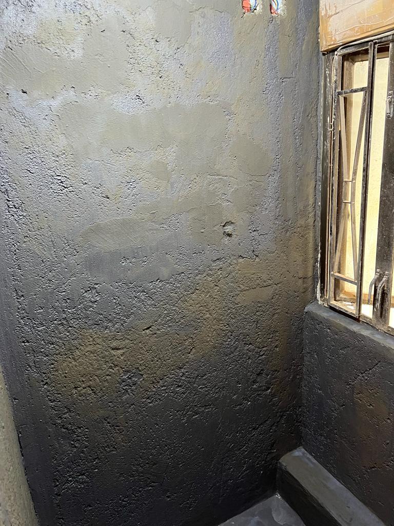 企缸位置建議做6呎高防水層