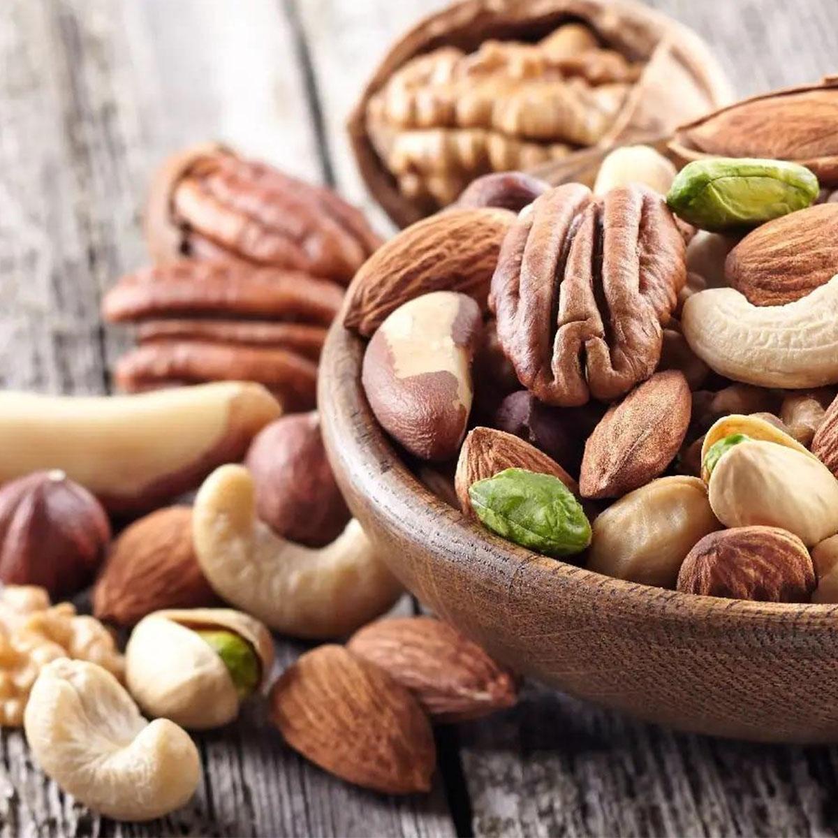 攝取足夠鎂質:堅果類食物