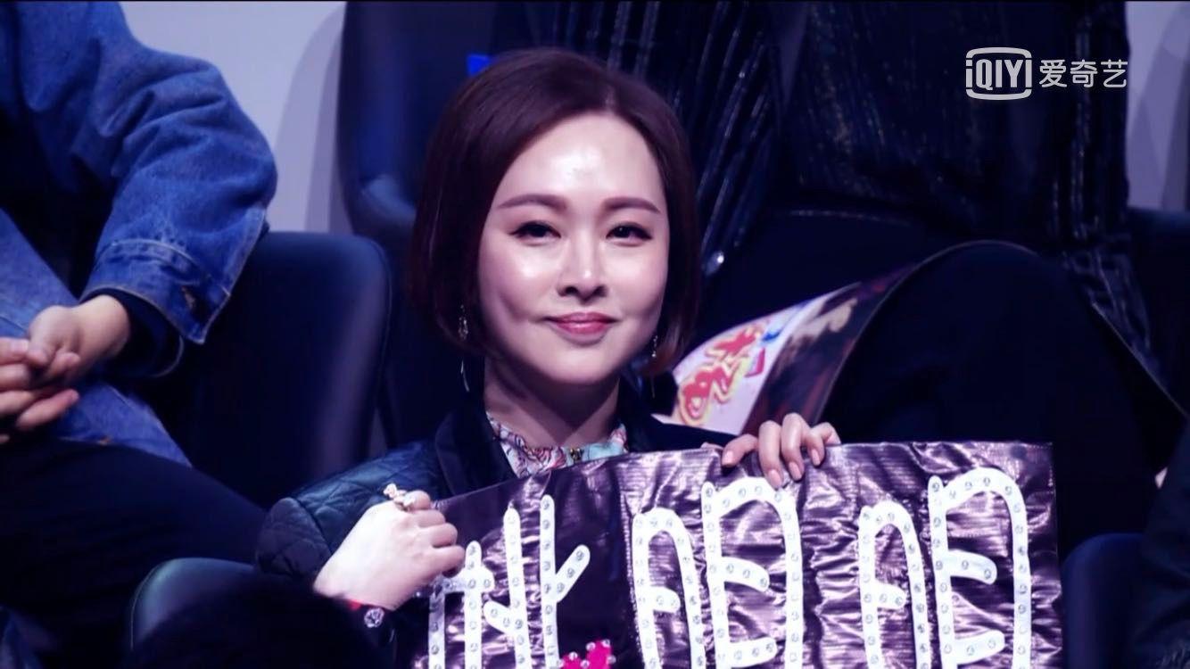 施念慈淡出幕前多年,如今已轉型成為經理人。