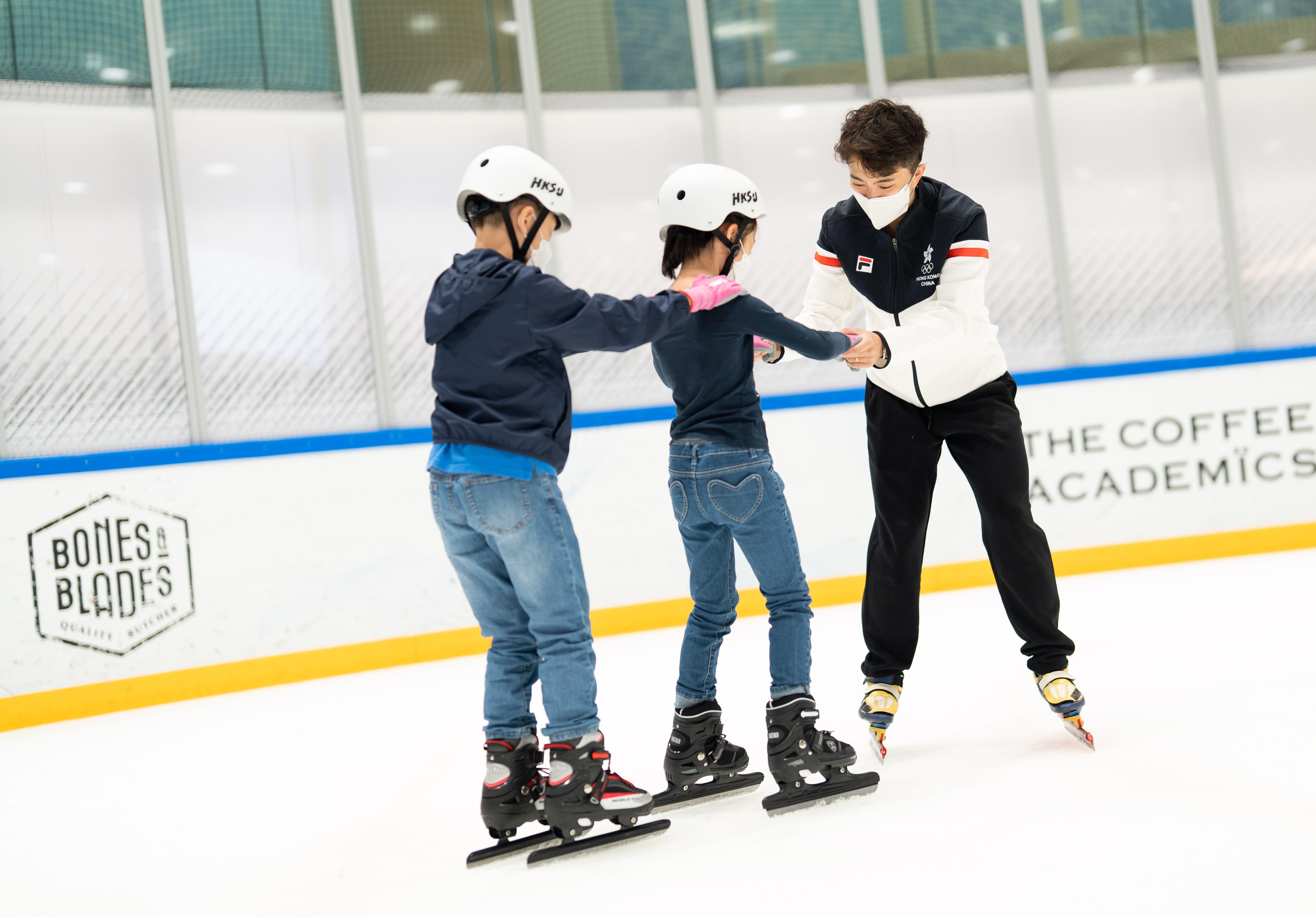 星級冬奧香港代表朱定文及其奧運級教練團隊主理短道速滑體驗課程