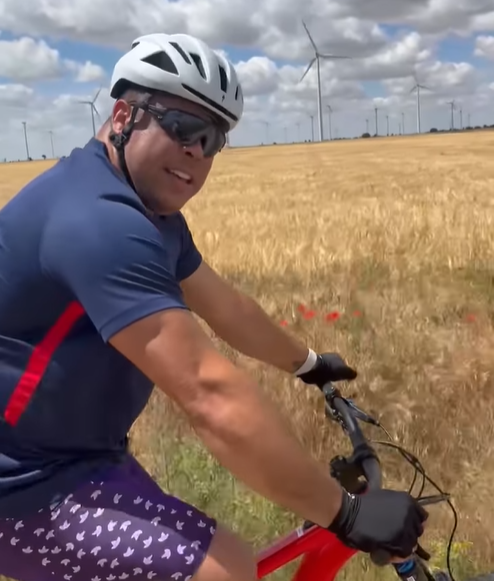 朗拿度周日開始「找數」之旅。(Instagram截圖)