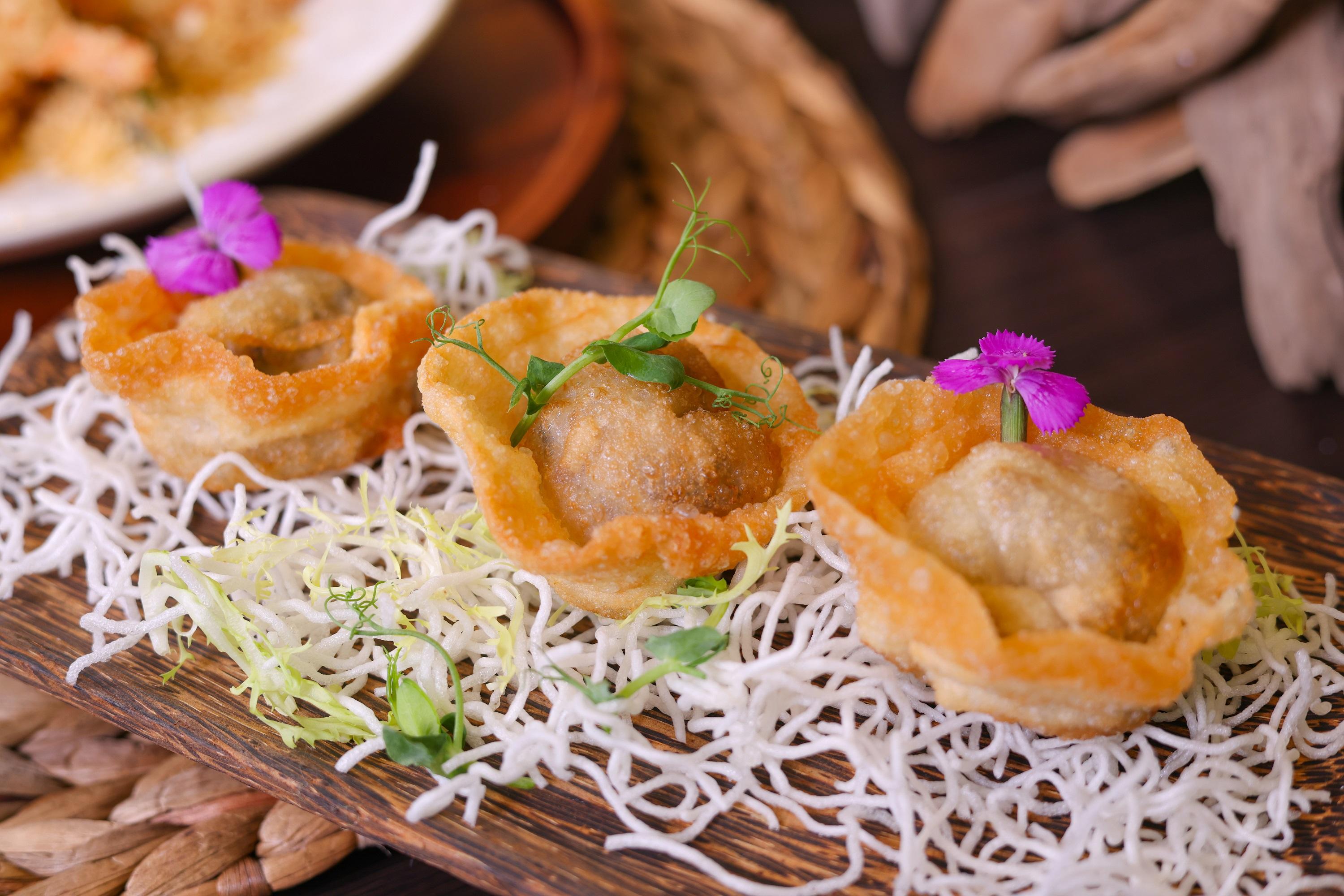 榴槤果王炸鮮菌雲吞配榴槤千島醬