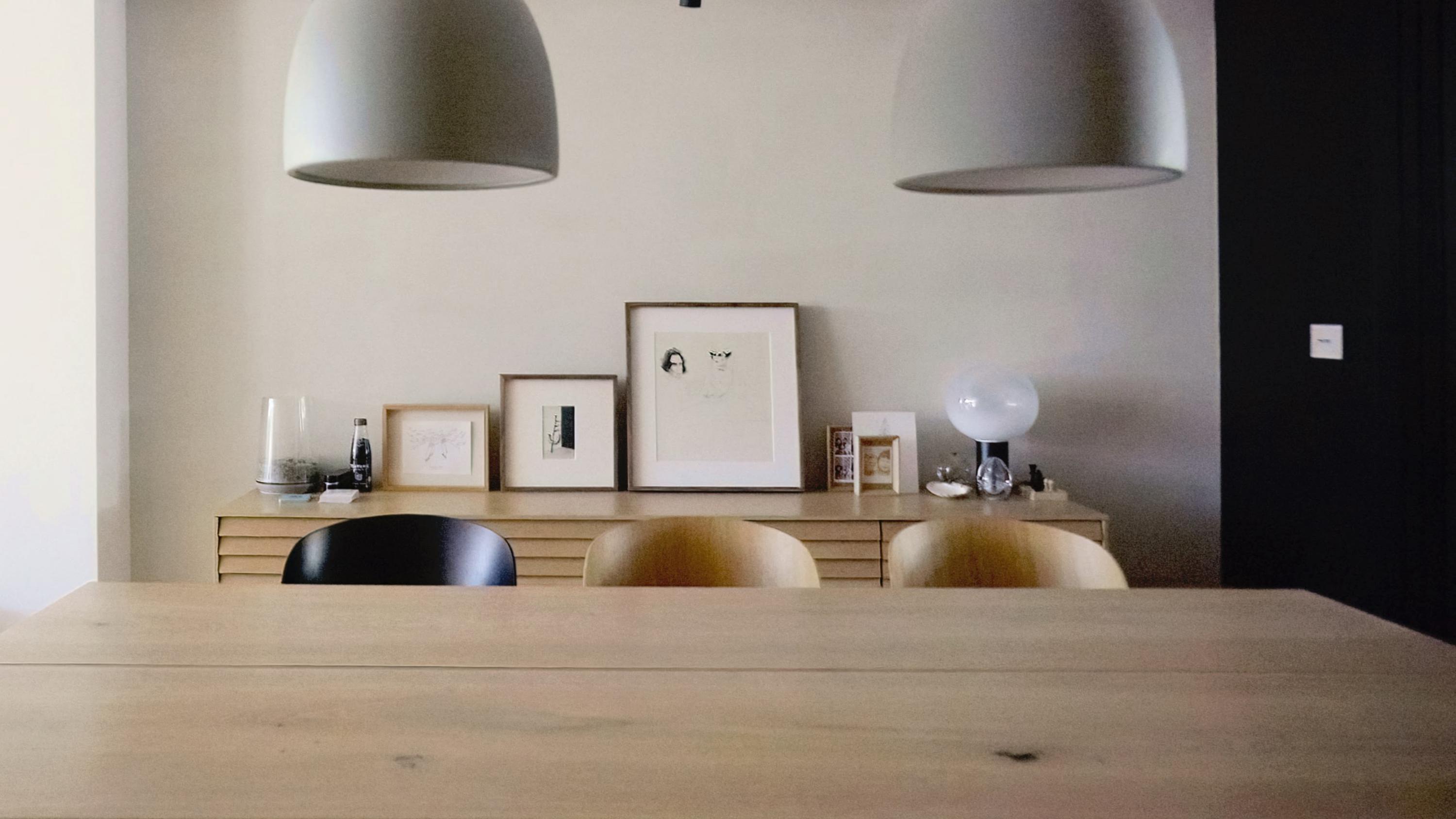 飯廳適切的留白空間效果,簡潔俐落又摩登,是不易過時的設計。