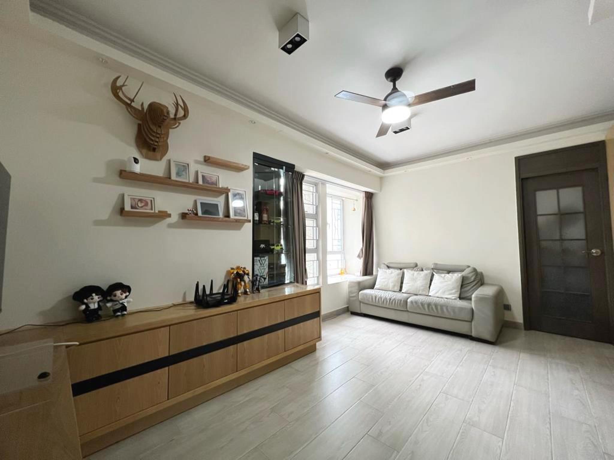 單位大廳寬敞。