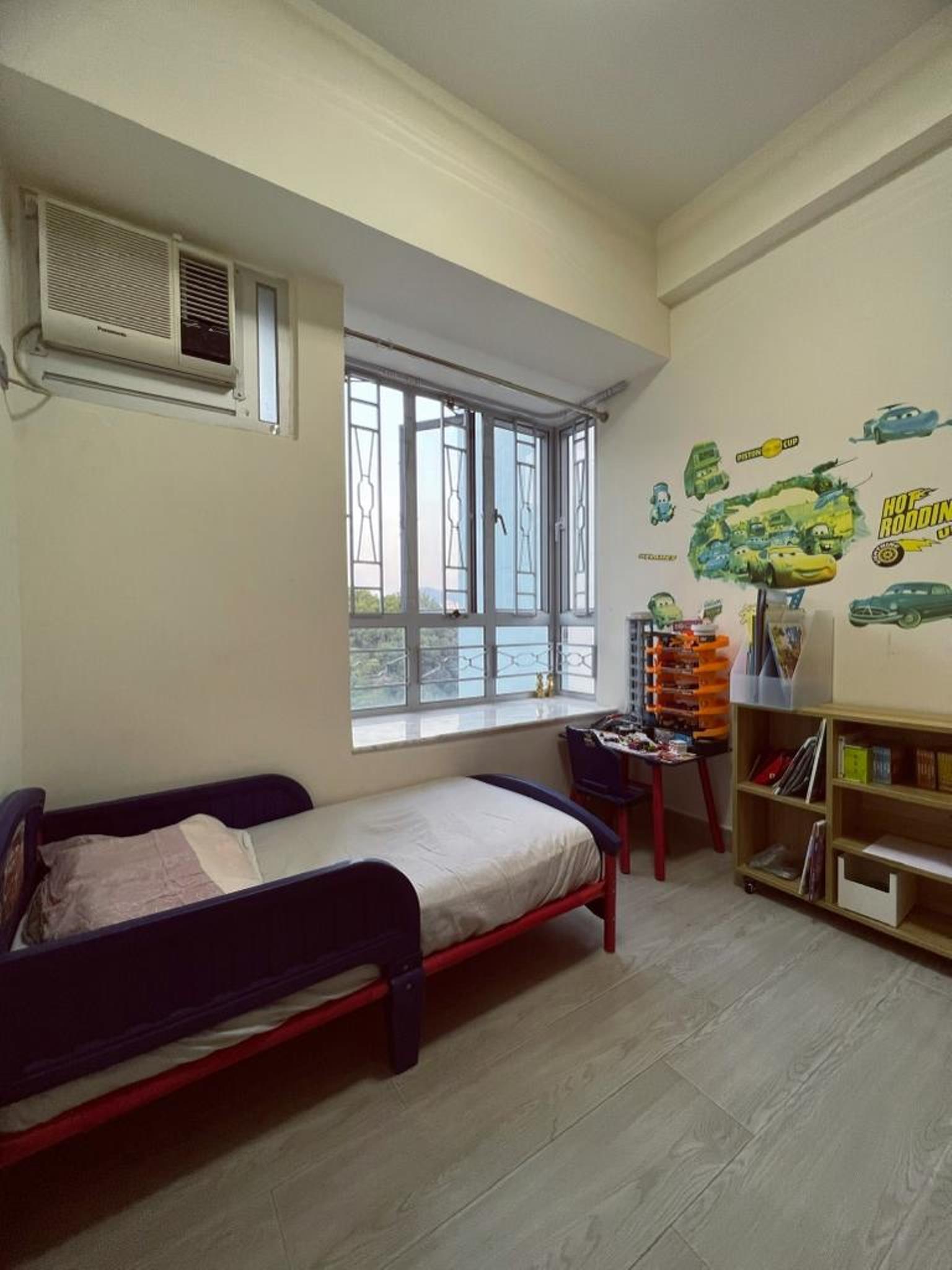 其他睡房面積也不細小,方正實用。