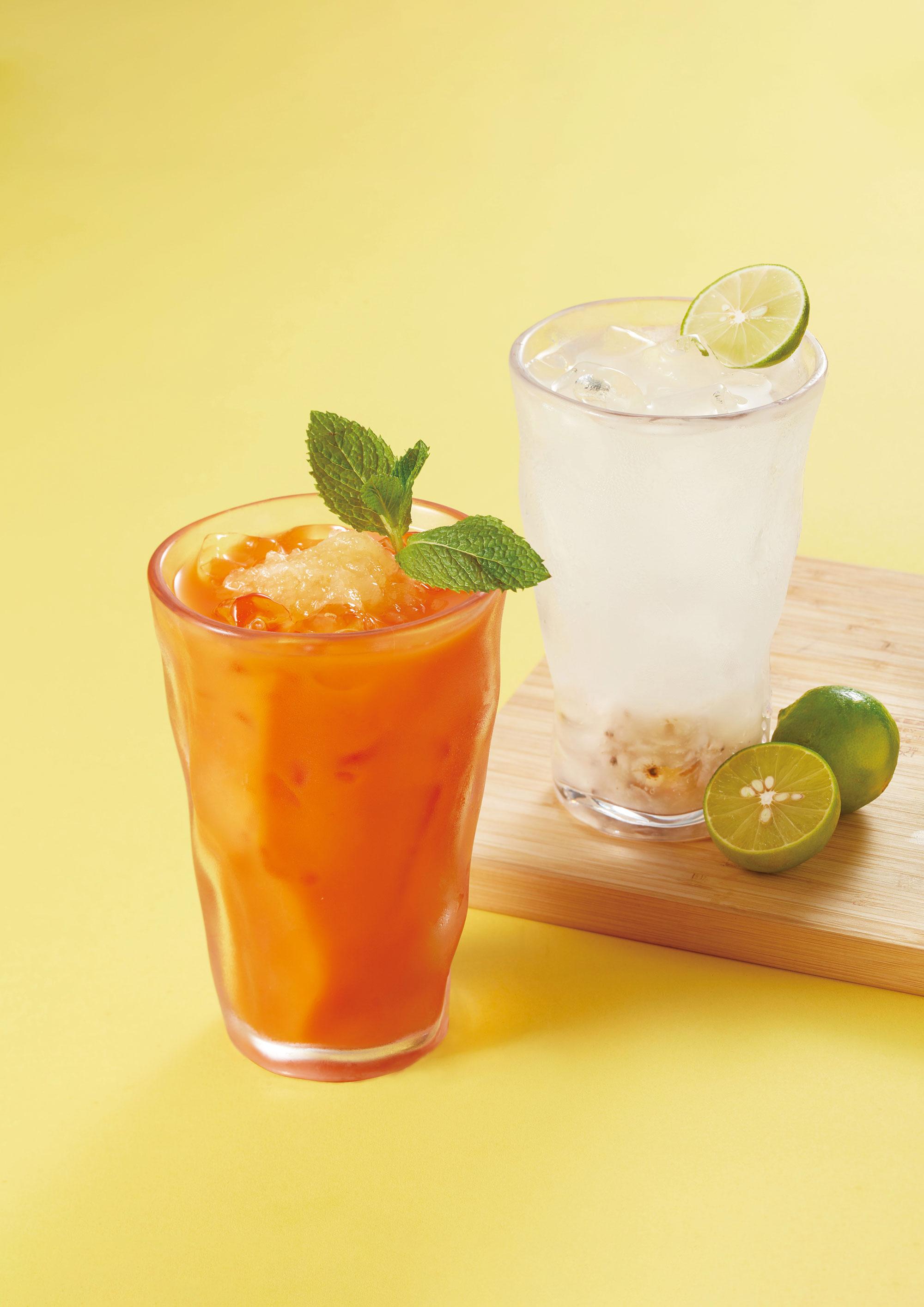 菠蘿野菜汁特飲(右) (加配價$14;單點價:$17);青檸薏米特飲(左) (加配價$13;單點價$16)