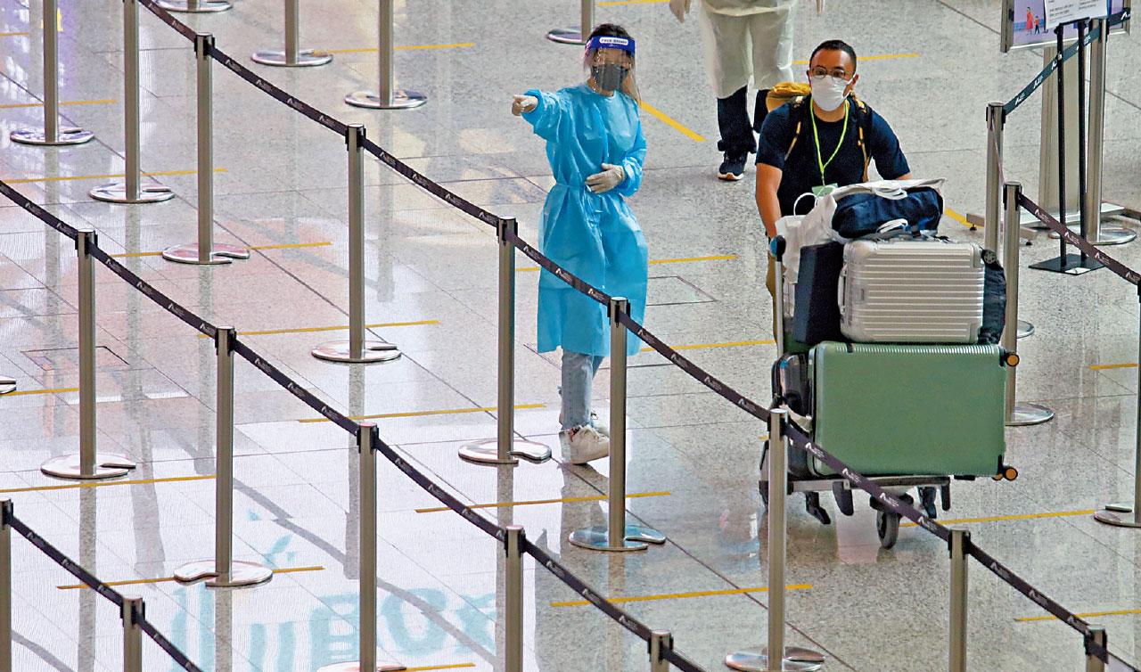 李家超:研放寬抵港檢疫或縮酒店隔離 旅遊業讚好 醫生憂第六波