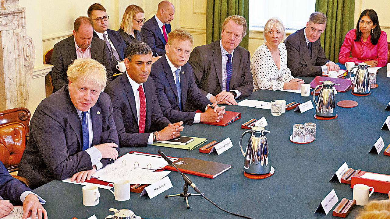 支持度較前任更低 約翰遜慘勝 捱過不信任投票