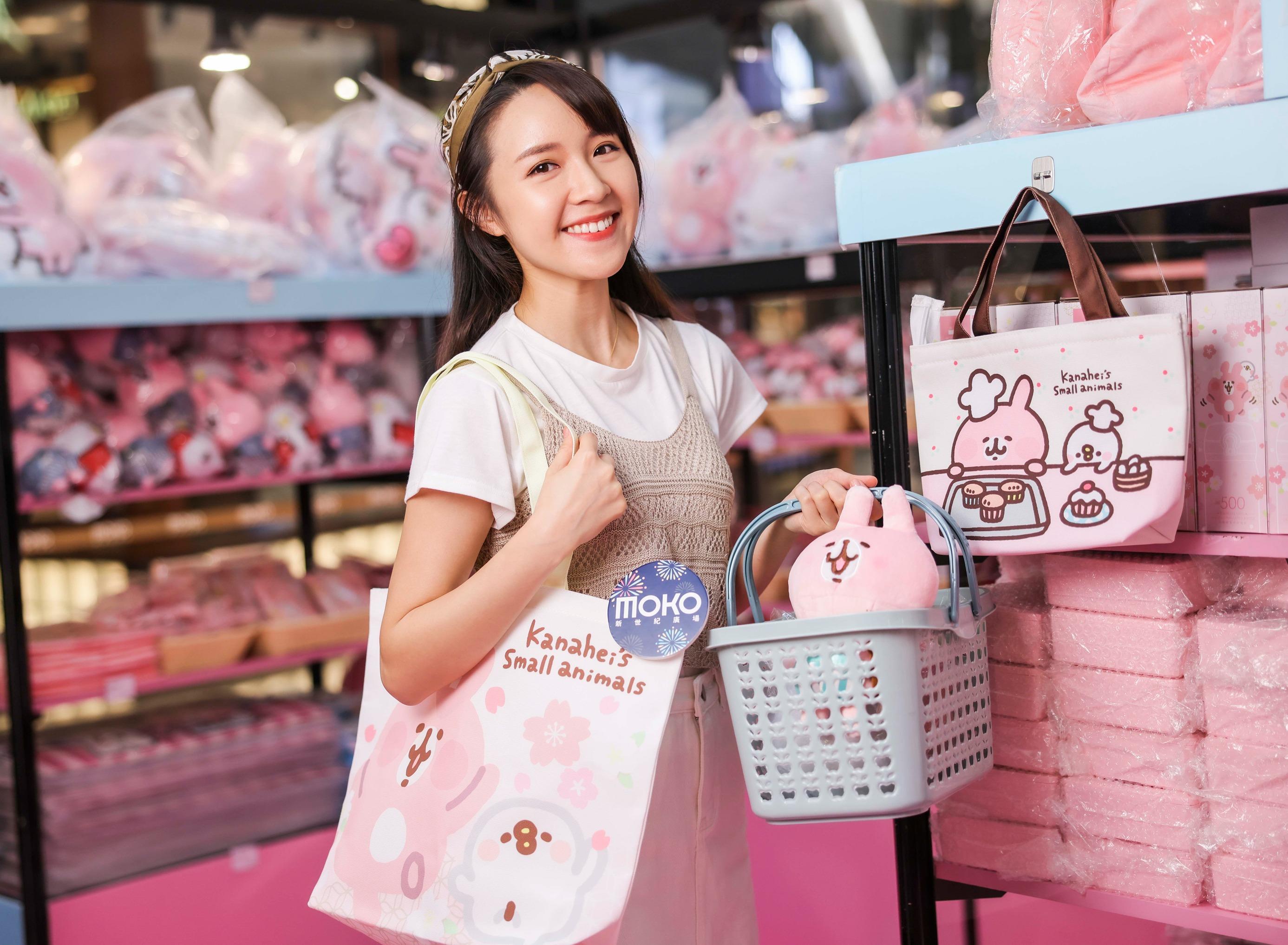 場內有多款獨家發售的P助與粉紅兔兔精品。