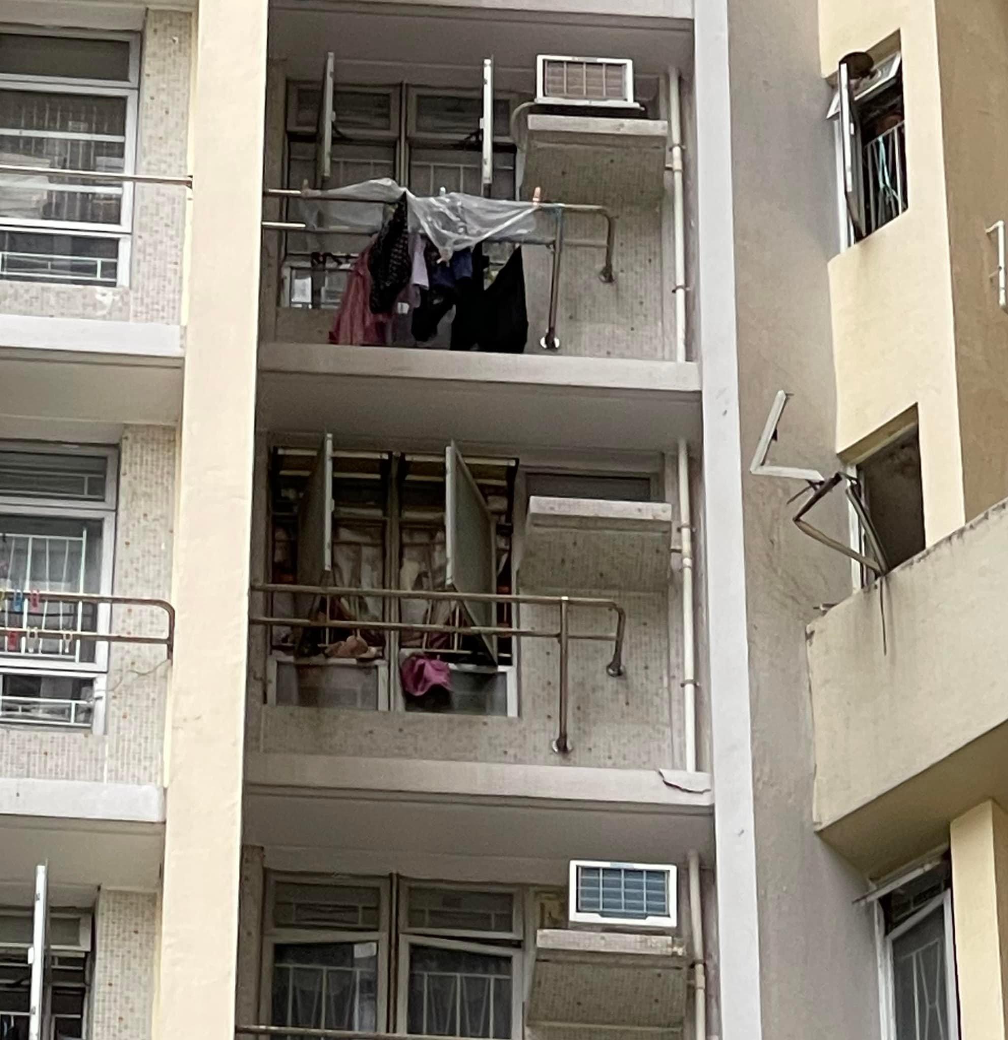 單位內的窗戶全數盡毀