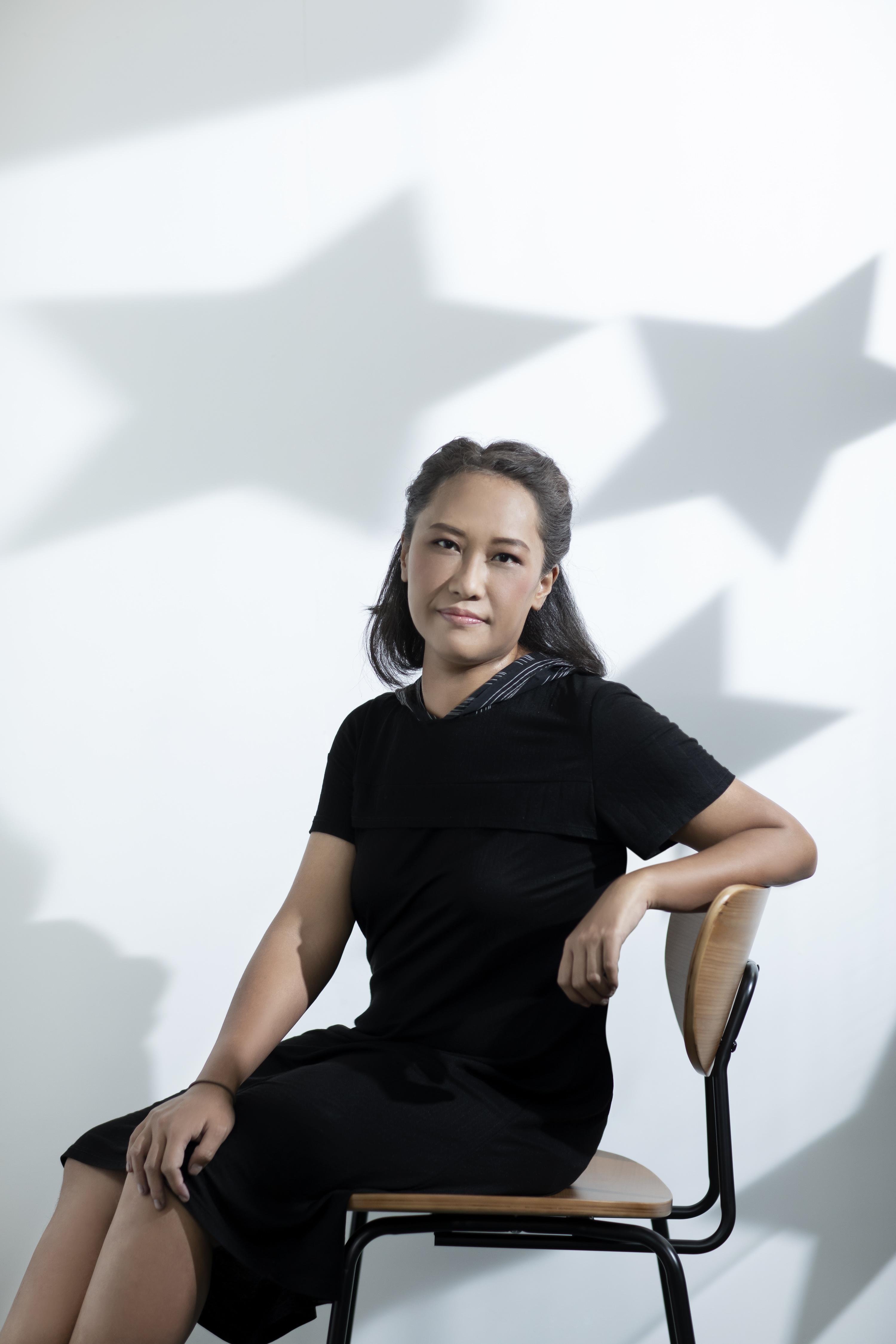 藝術新秀獎(視覺藝術)得主—勞麗麗