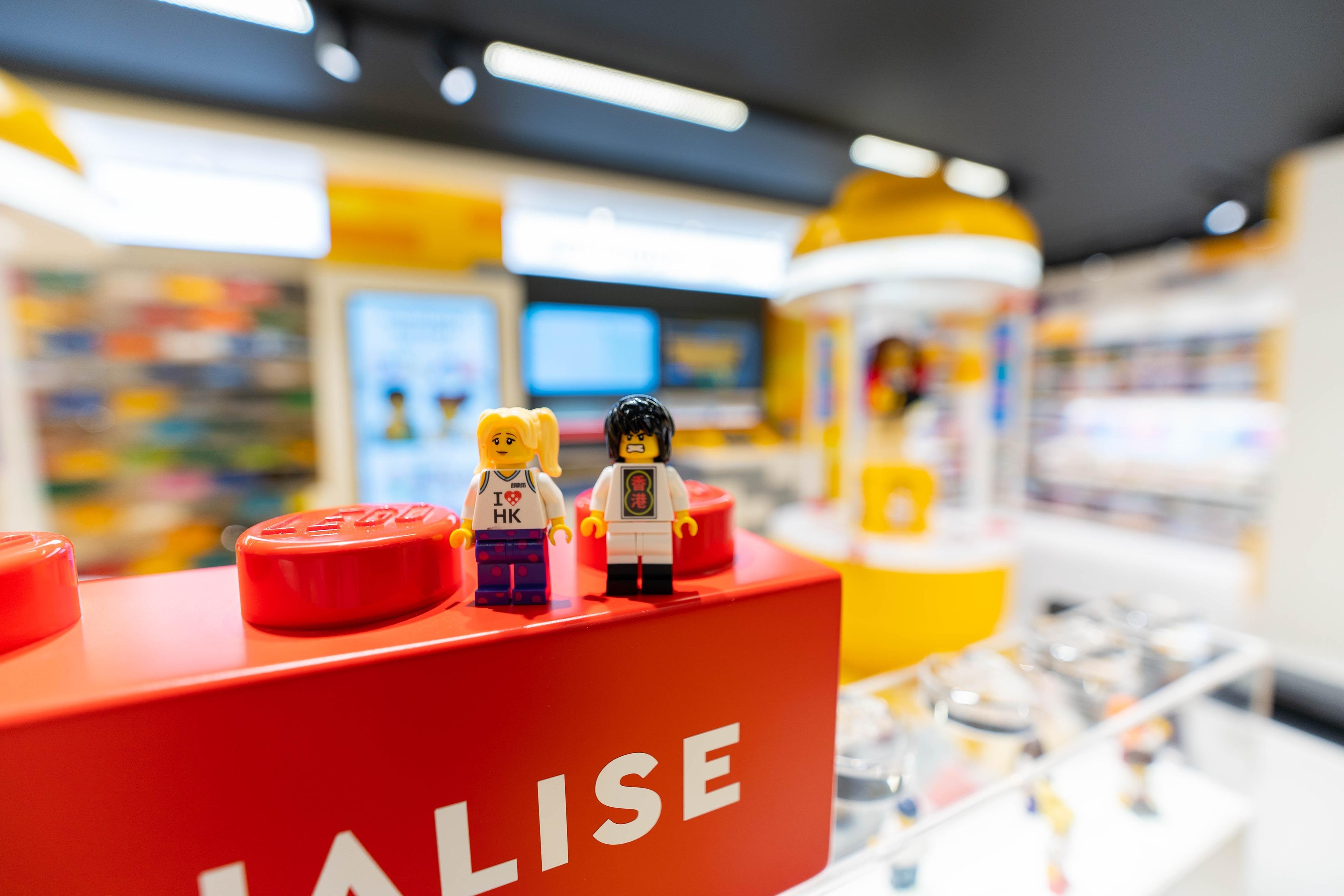 現場有多達20個「香港」圖案以供選擇。