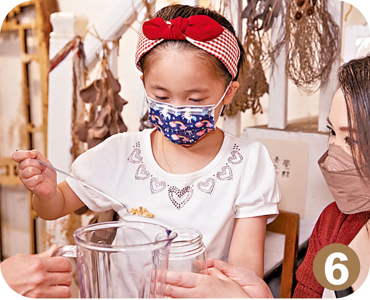 小朋友花心思製作花生醬 為爸爸獻上最SWEET的父親節禮物