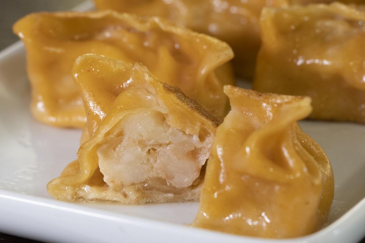 家傳辣菜脯蝦餃 $98 配發酵果醋