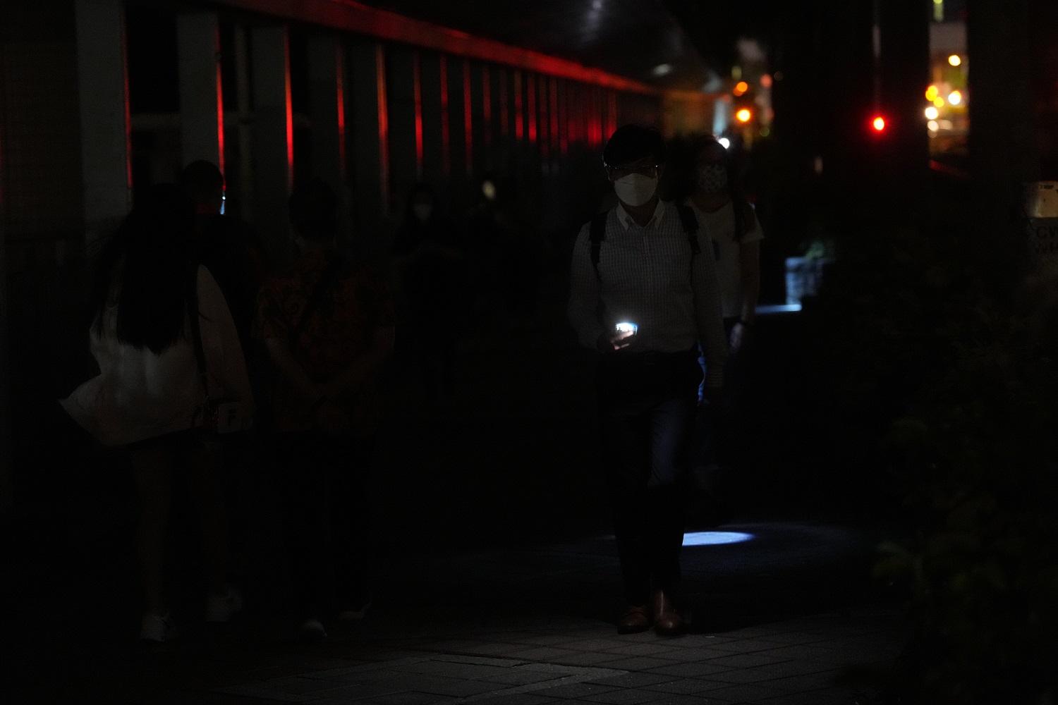 因供電系統故障天水圍區暫停電力供應