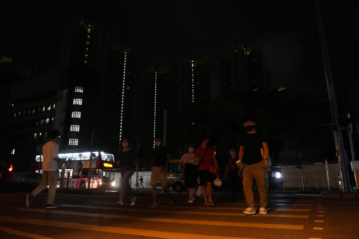 因供電系統故障天水圍區暫停電力供應