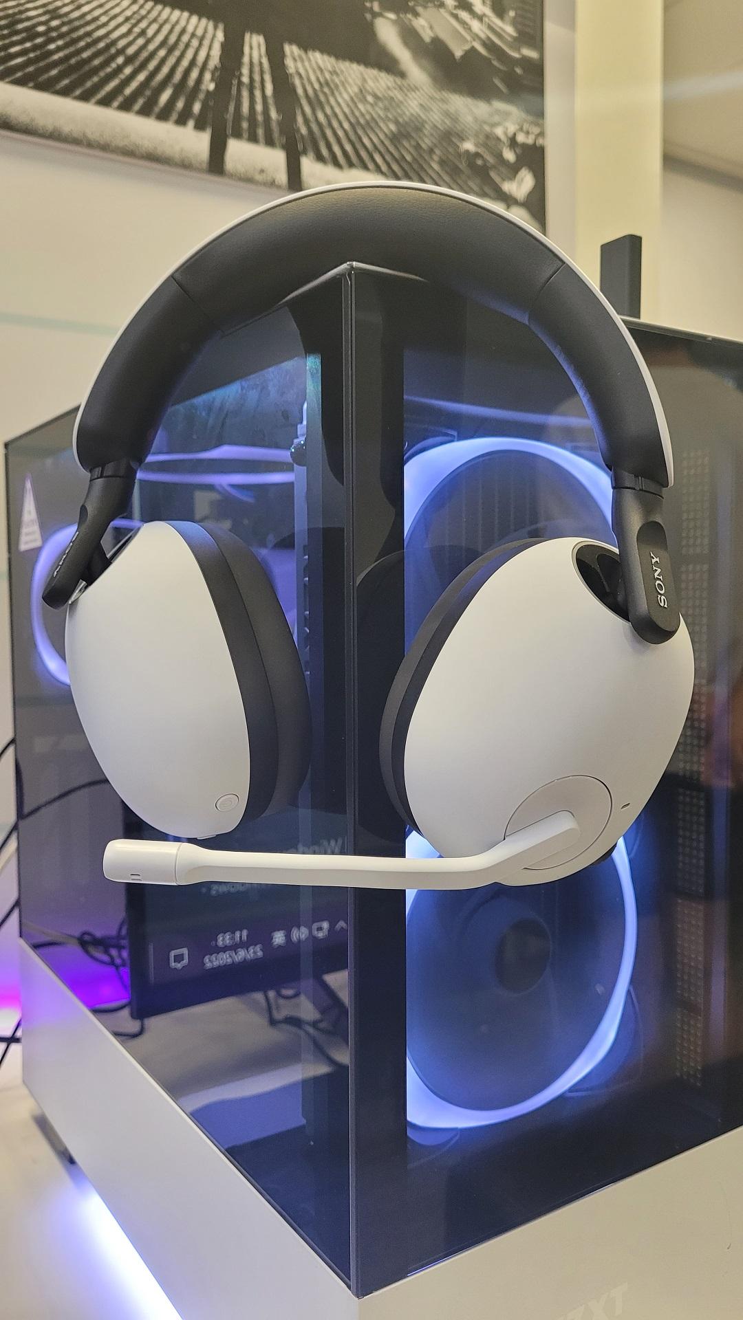 耳機的外殼可控制和優化低頻聲音重現。