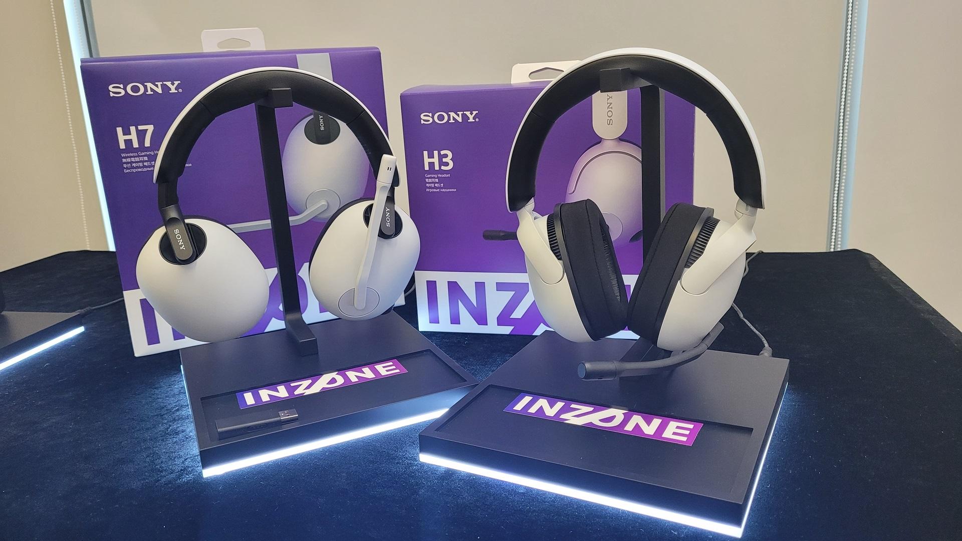 入門級有線H3(右)與中階無線版H7(左)。