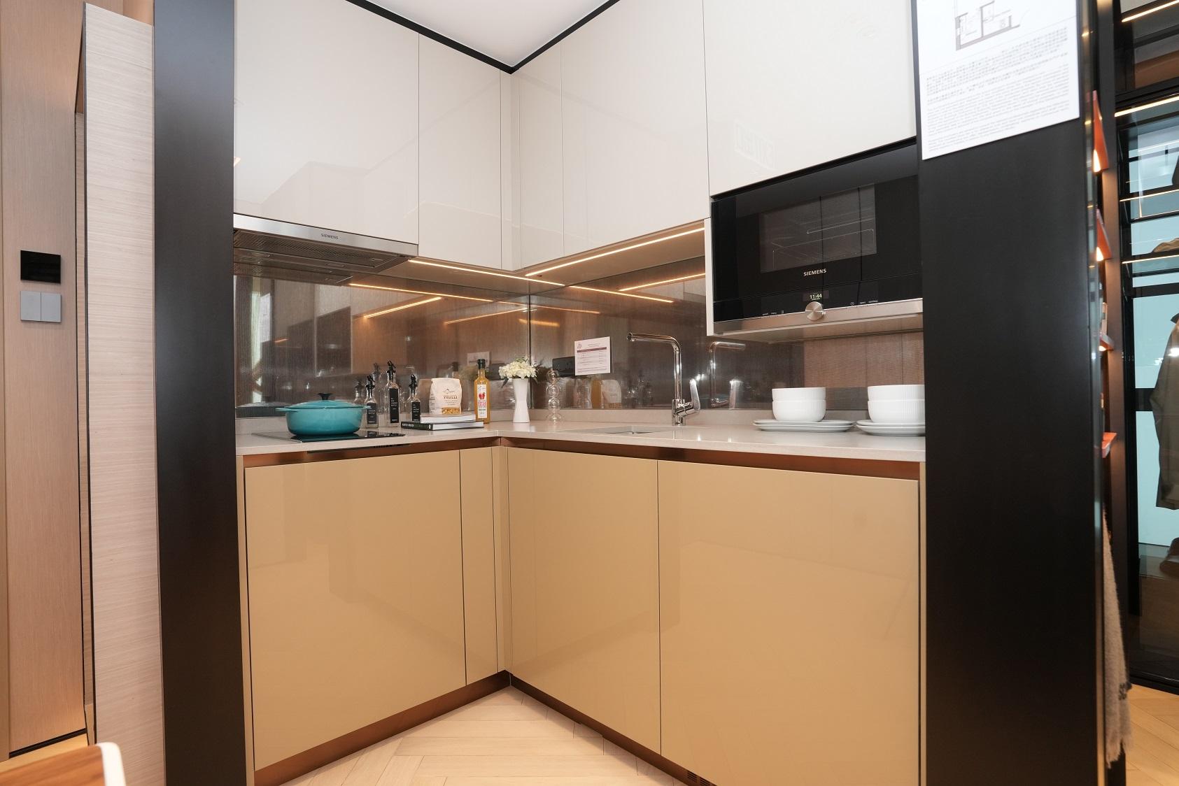 深水埗新盤|多相!佳悅283方呎一房示位 玄關位設鏡+掛鈎夠方便貼心