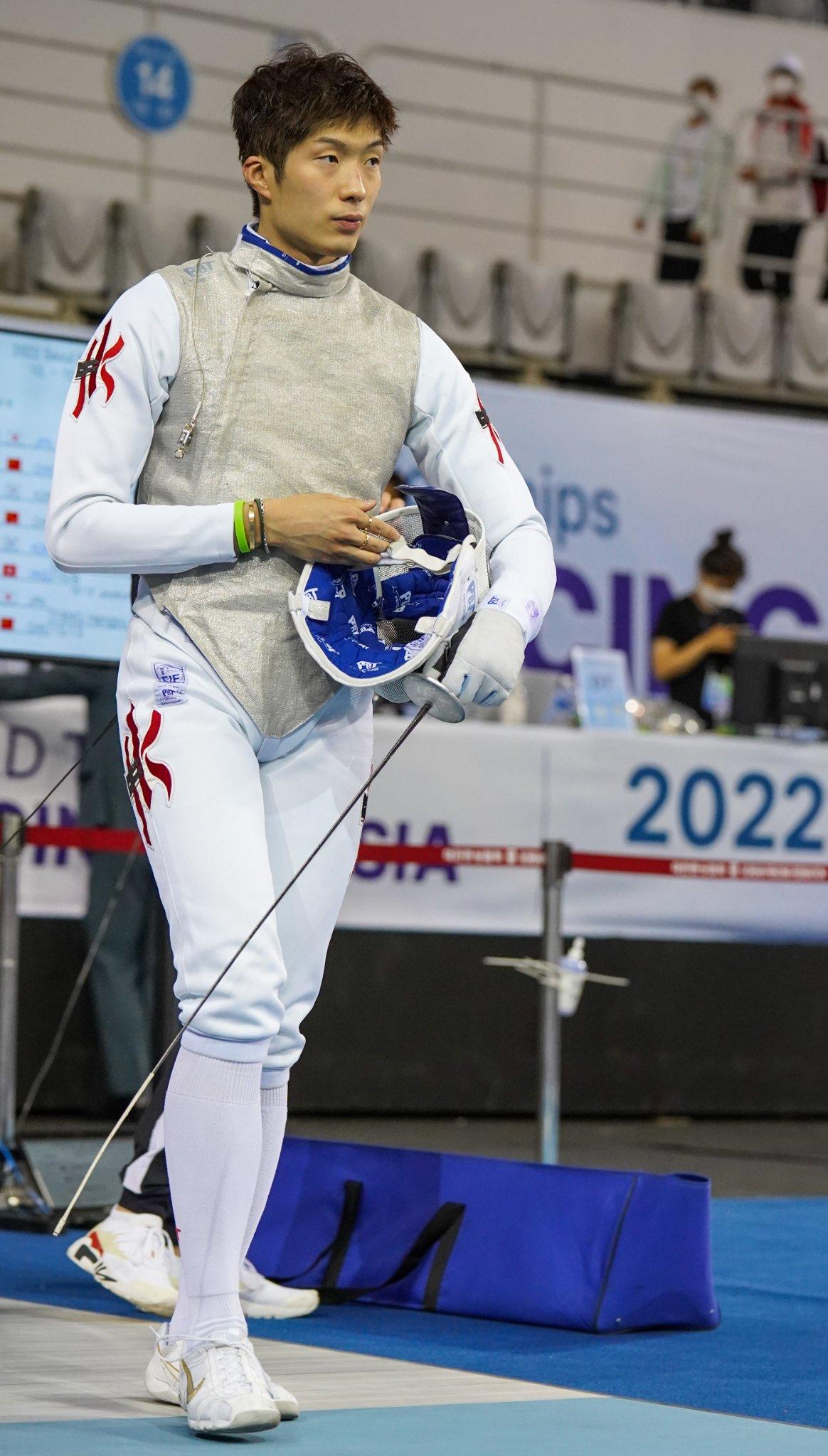 張家朗相隔6年再奪冠軍。(FIE圖片)