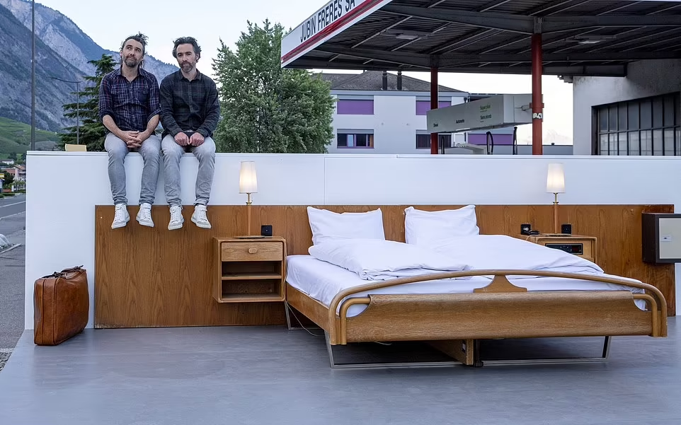 酒店創辦人Rikin兄弟。(路透社)