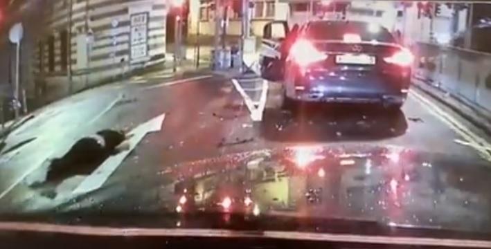 雲咸街槍擊案|案發過程車CAM片曝光 另一涉案私家車錦田遭焚毀