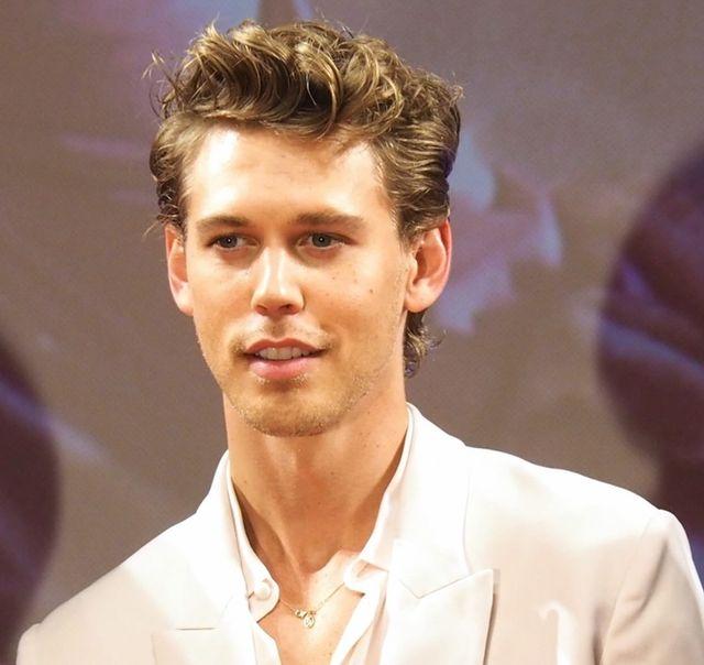 《貓王》為奧斯汀畢拿創下演藝事業高峰開畫即登上北美票房冠軍。