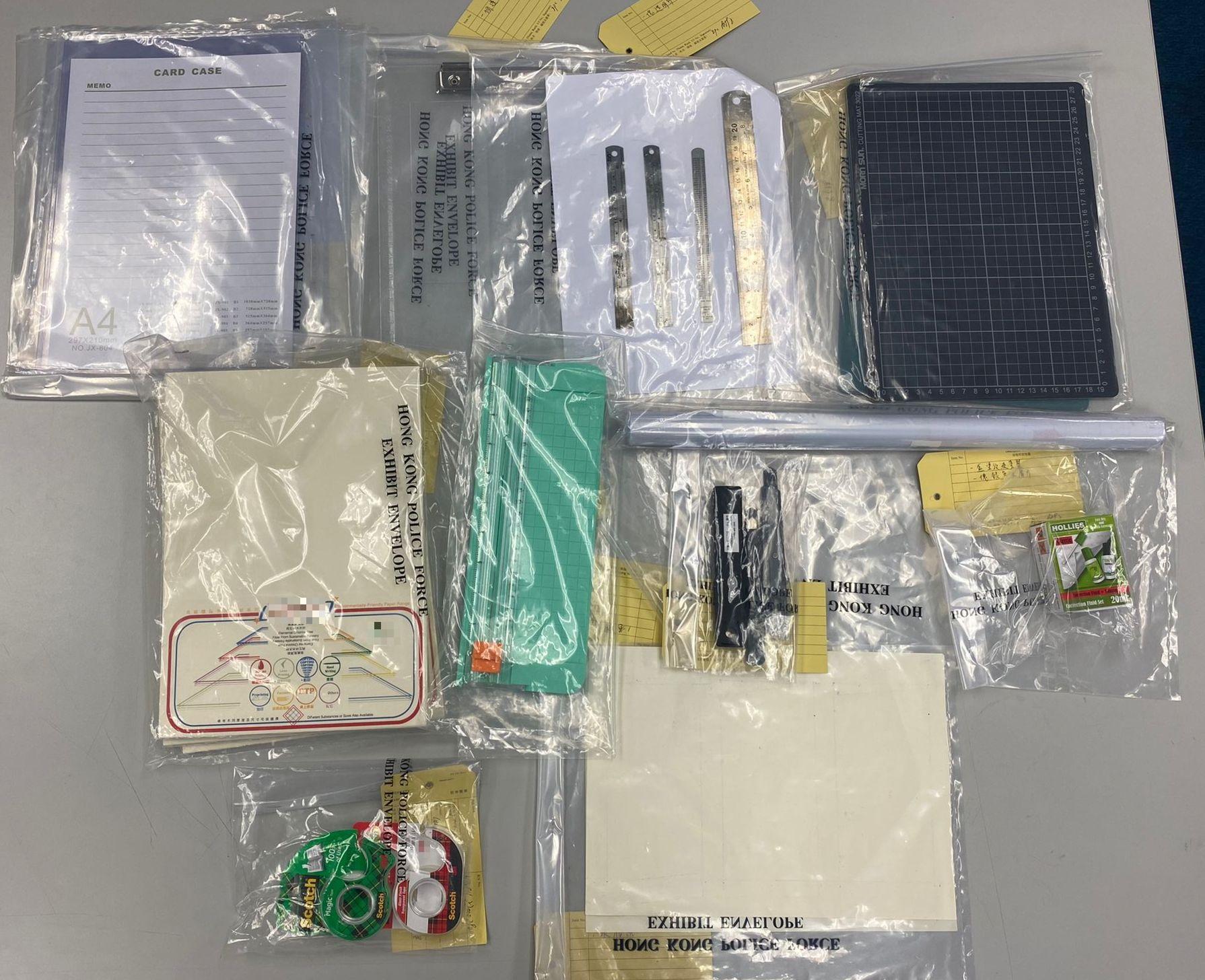 同時檢獲一批偽鈔半製成品、電子儀器、打印機、剪裁工具等