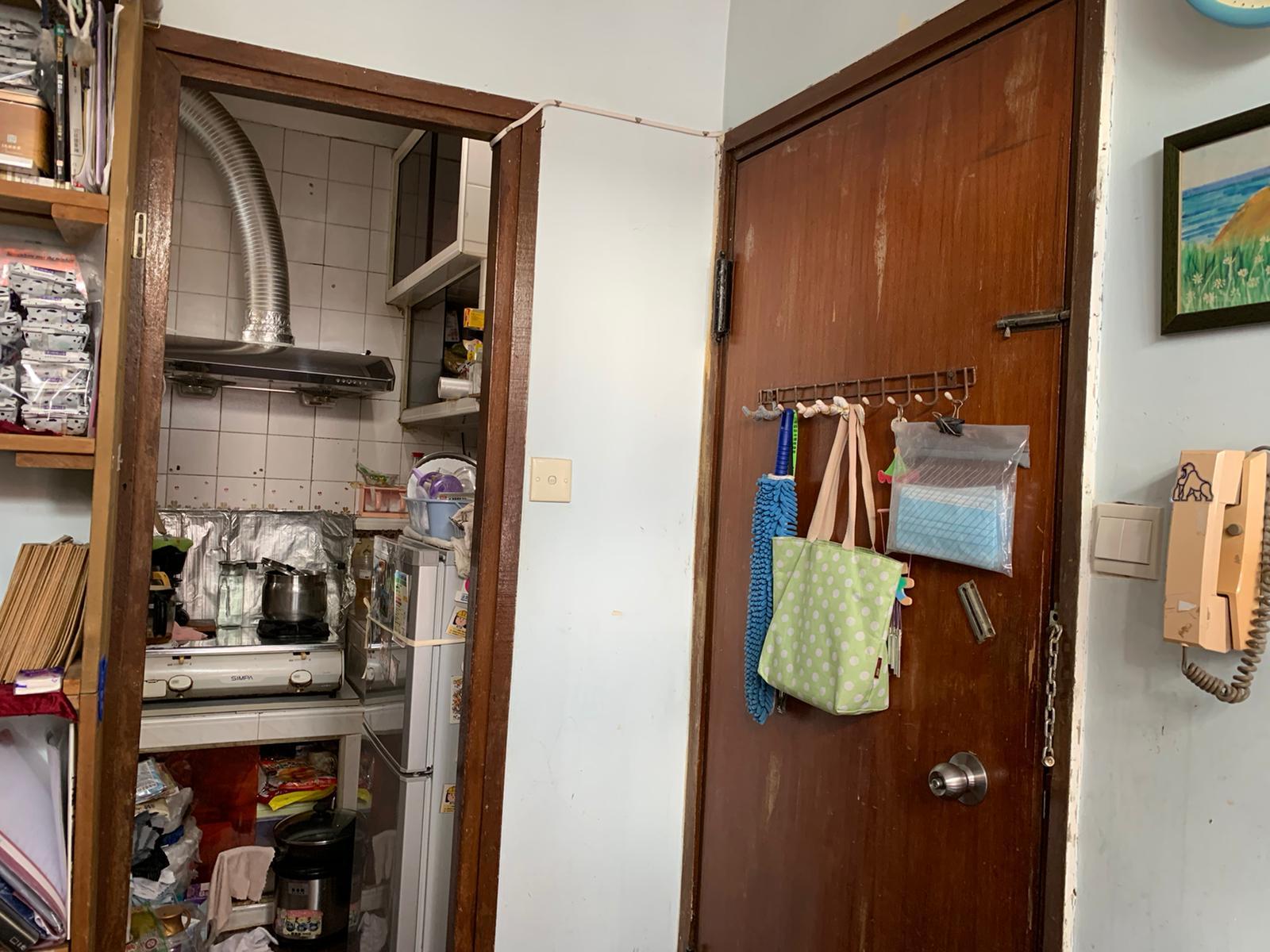單位大門入口旁是廚房。(代理提供相片)