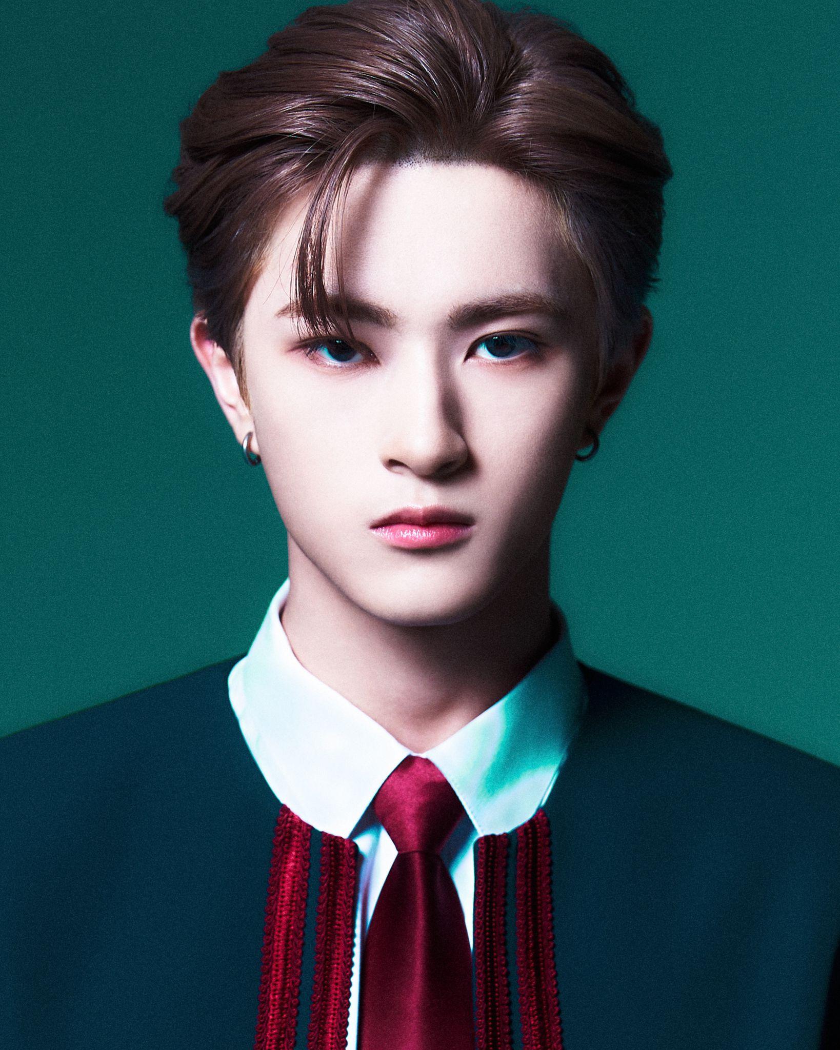 另一位首次曝光的香港成員LEO。