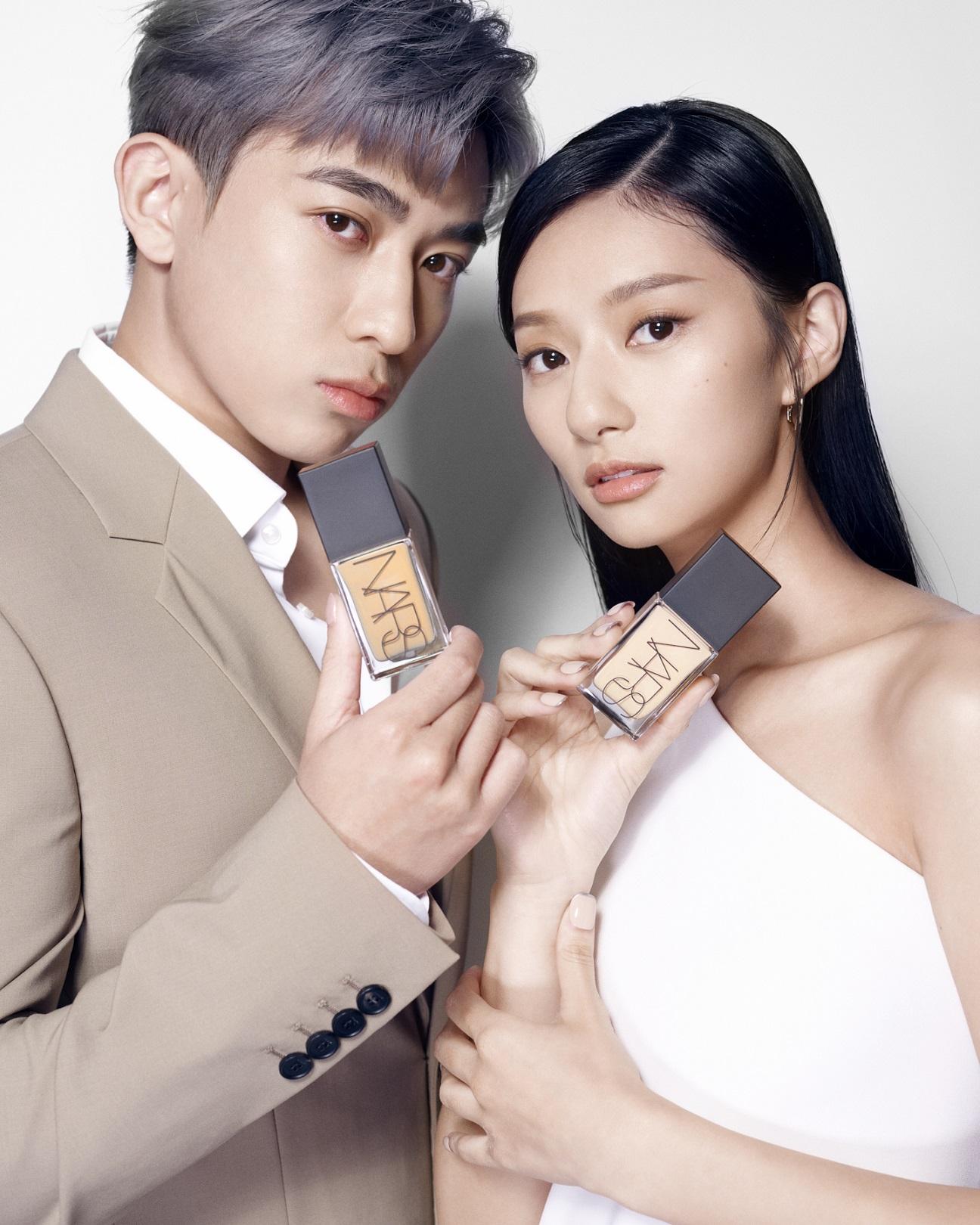 NARS本年年初推出「Light Reflecting 原生光亮肌粉底液」,旋即在@cosme上獲得一眾網友好評,拿下上半年新秀賞的綜合賞,以及粉底部門獎。