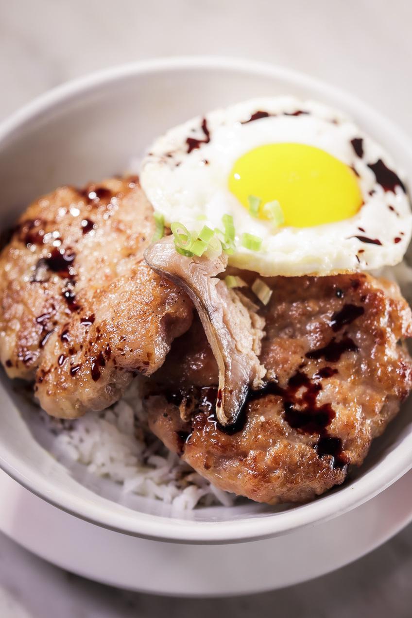 香煎大澳鹹魚肉餅配香苗