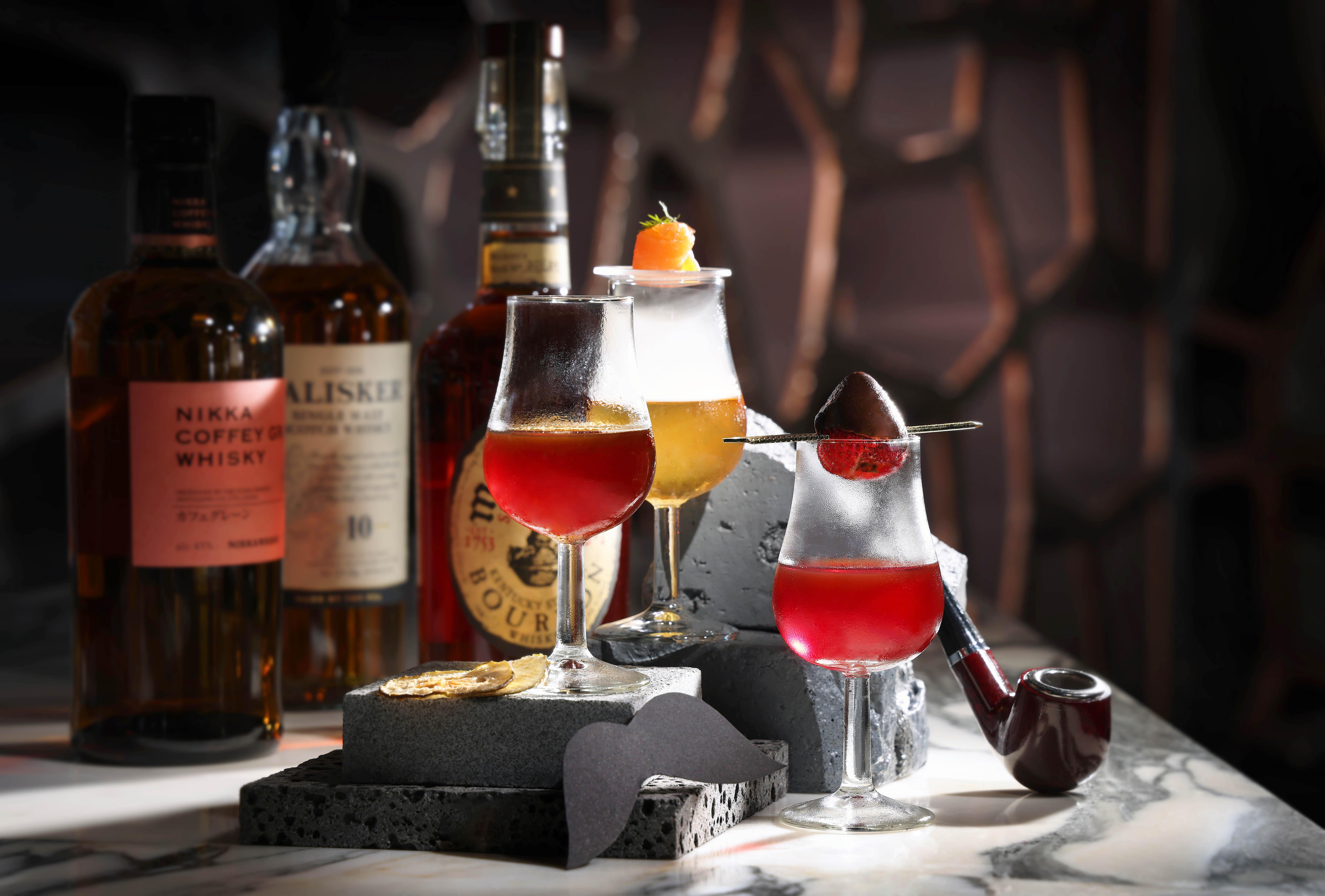 香港麗思卡爾頓酒店推出「父親節天際住宿體驗」。