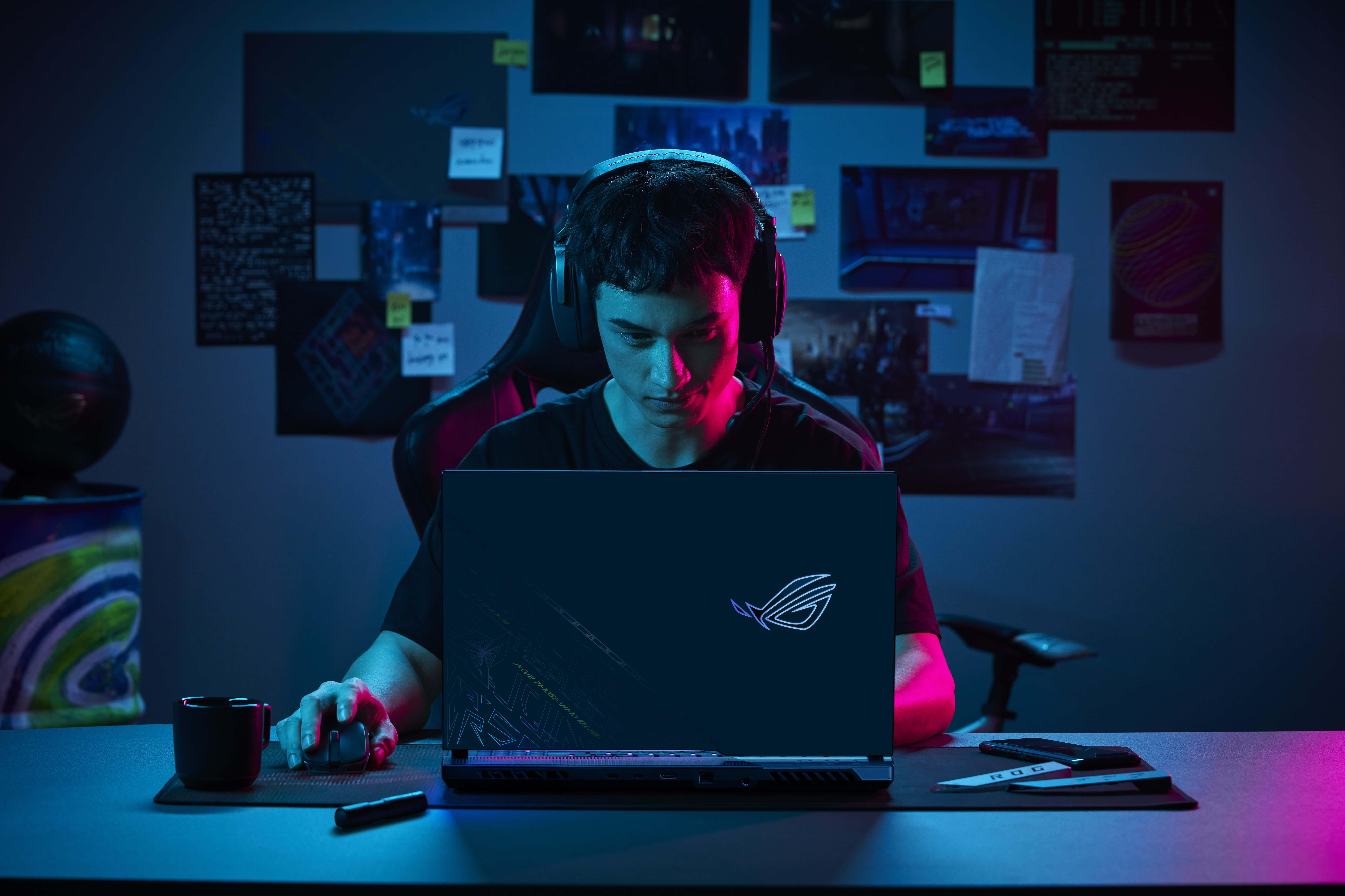 ASUS ROG Strix SCAR 17 SE