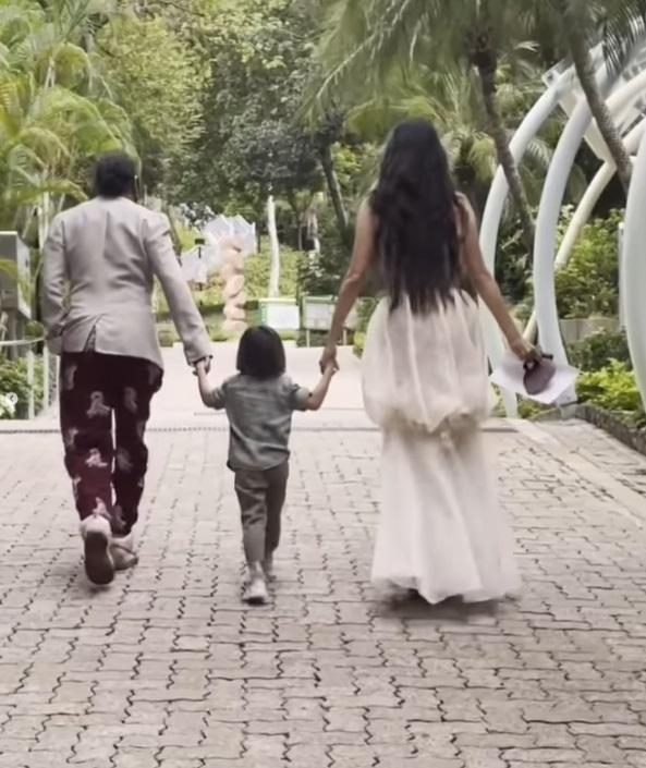 Rosemary與Jason在2015年舉行完盛大婚禮後,七年來過住幸福生活。