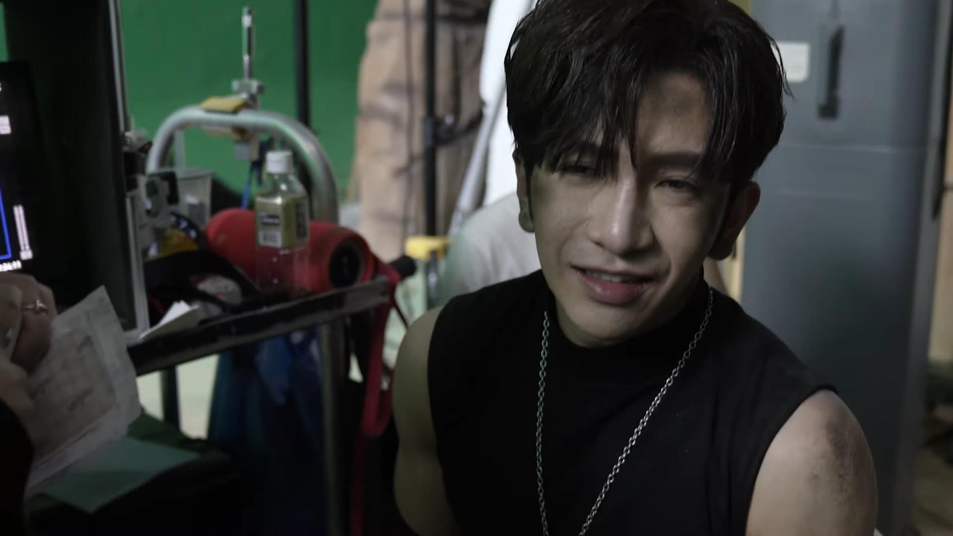 Anson Lo拍MV割傷手,慘豬豬。